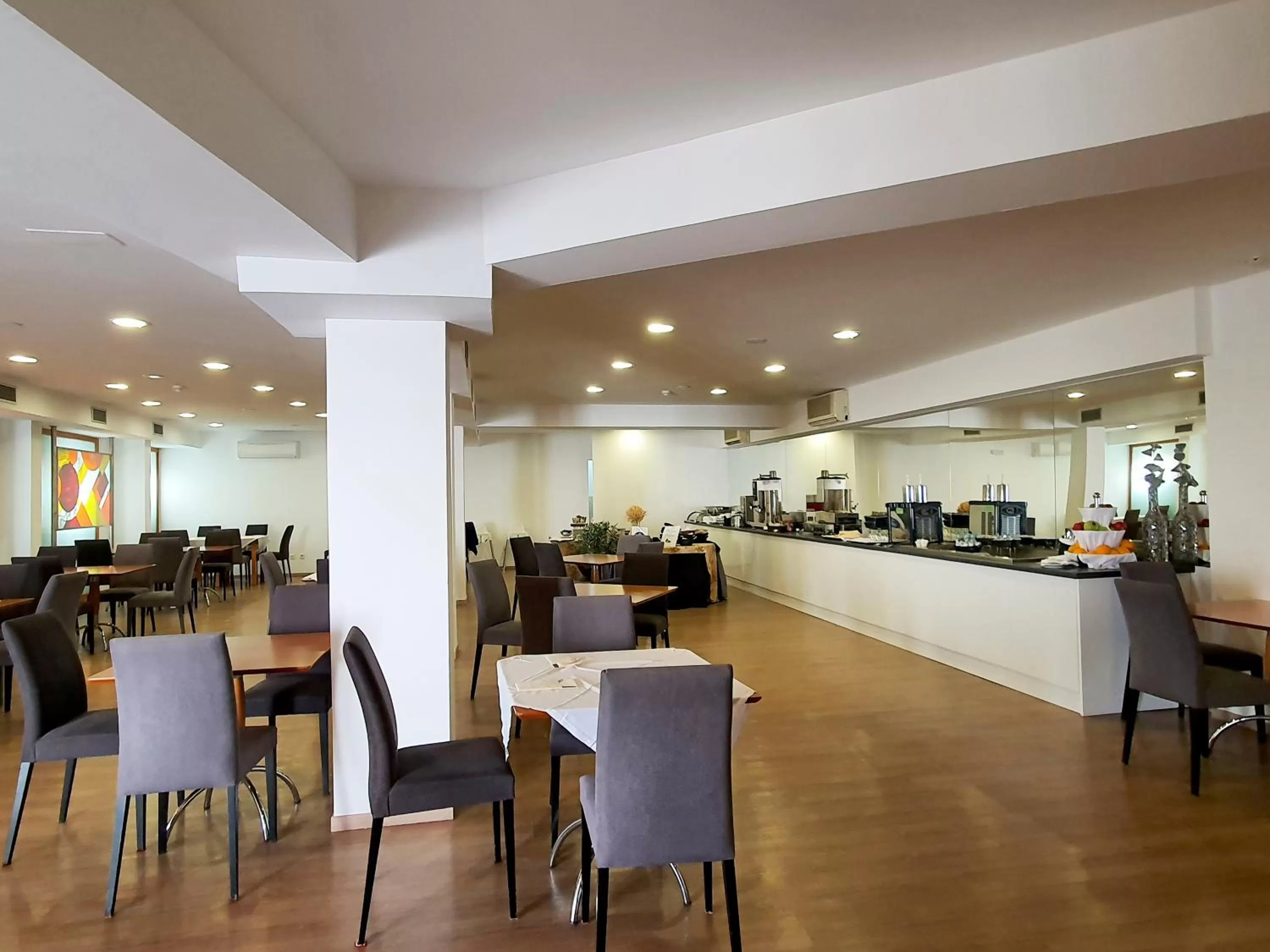 Breakfast in Miramar Hotel Spa & Apartments