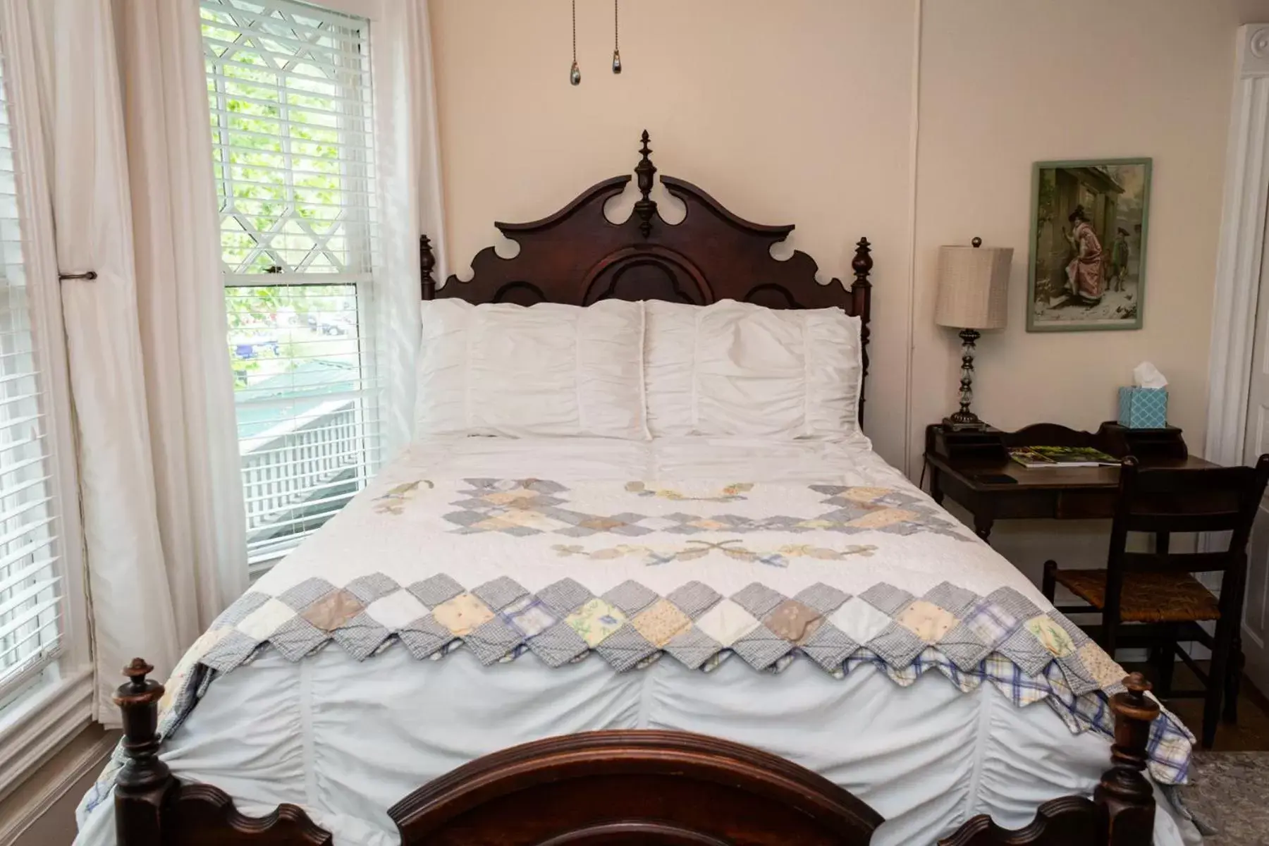 Bed in The Charleston Inn