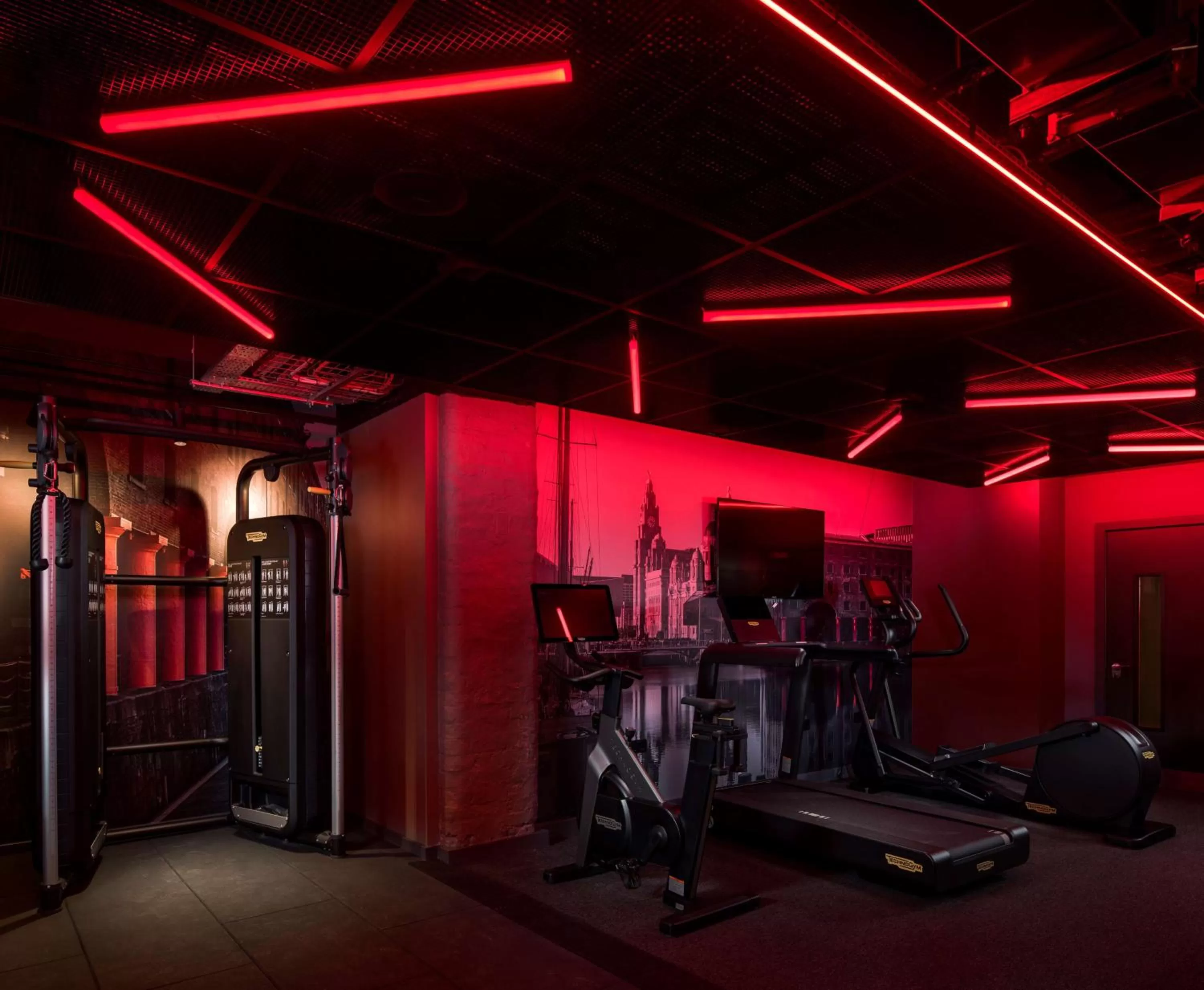 Fitness centre/facilities in Radisson RED Hotel, Liverpool