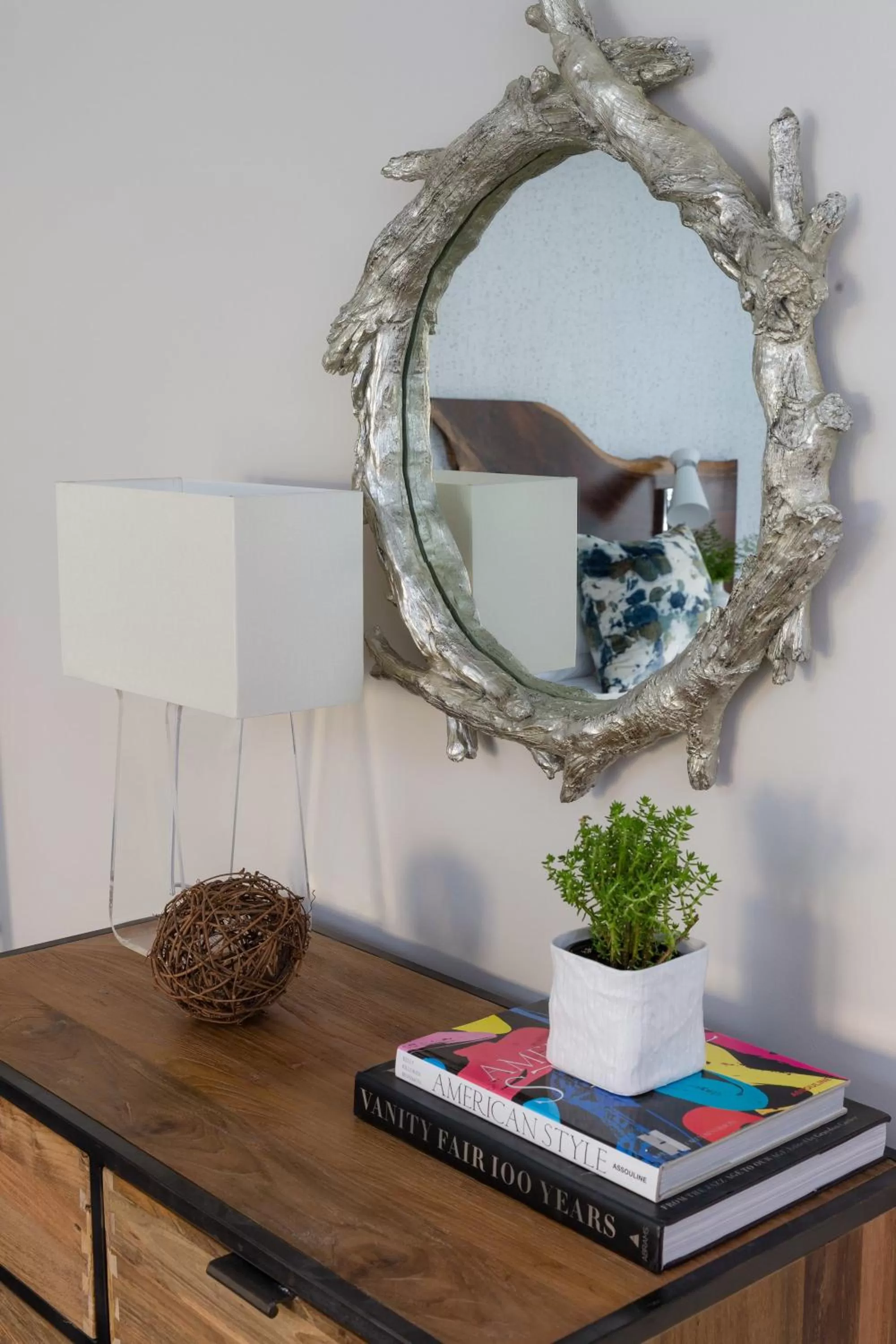 Decorative detail in Field Guide Lodge