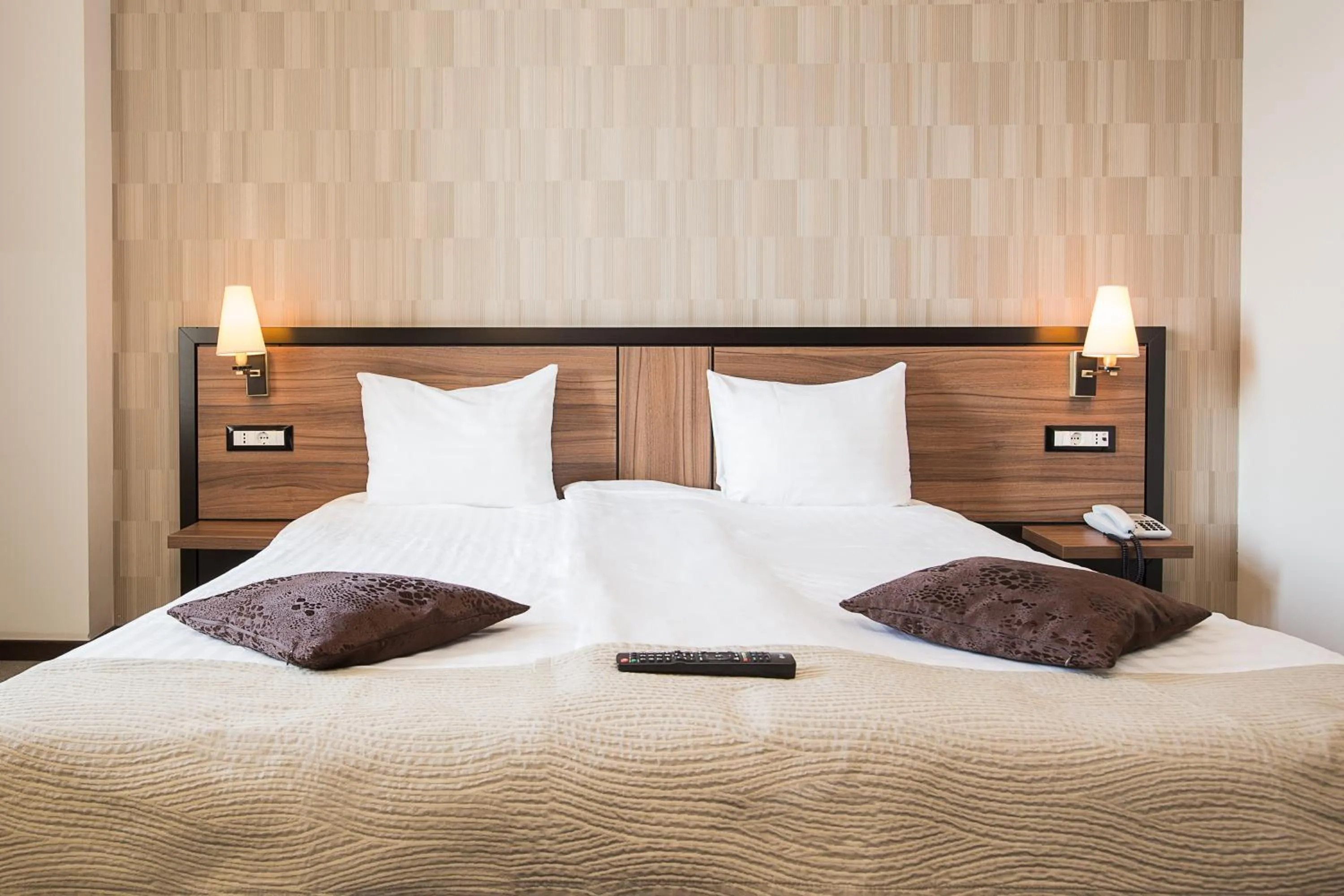 Bed in Europa Royale Bucharest