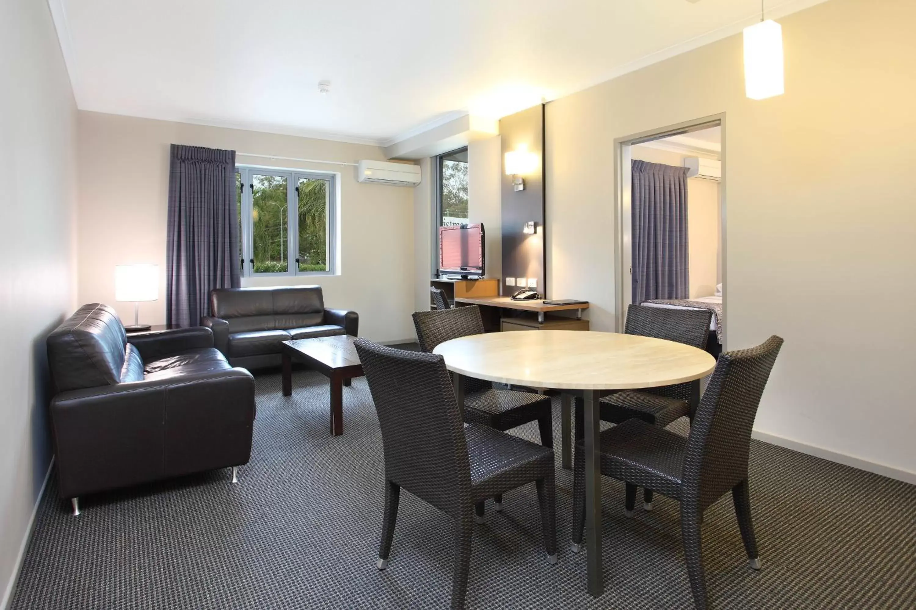 Living room in Brisbane International Virginia Living room in Brisbane International Virginia