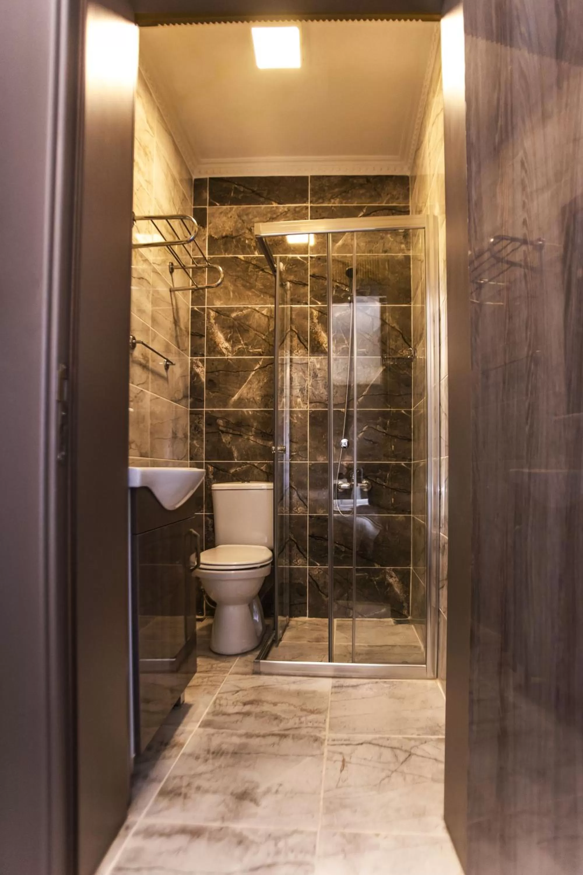 Bathroom in Dara Old City Hotel