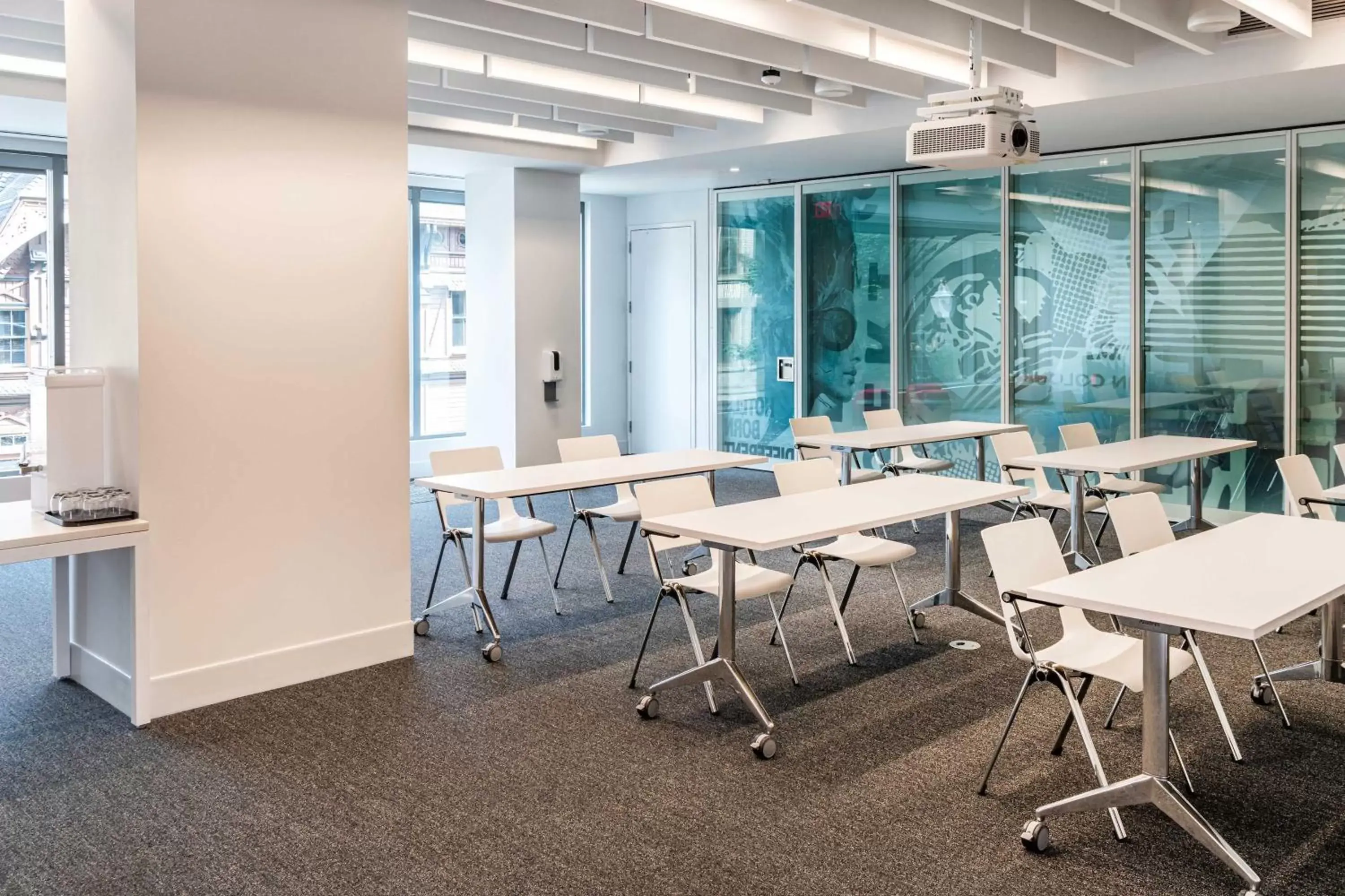 Meeting/conference room in Hotel Vance, Portland, a Tribute Portfolio Hotel