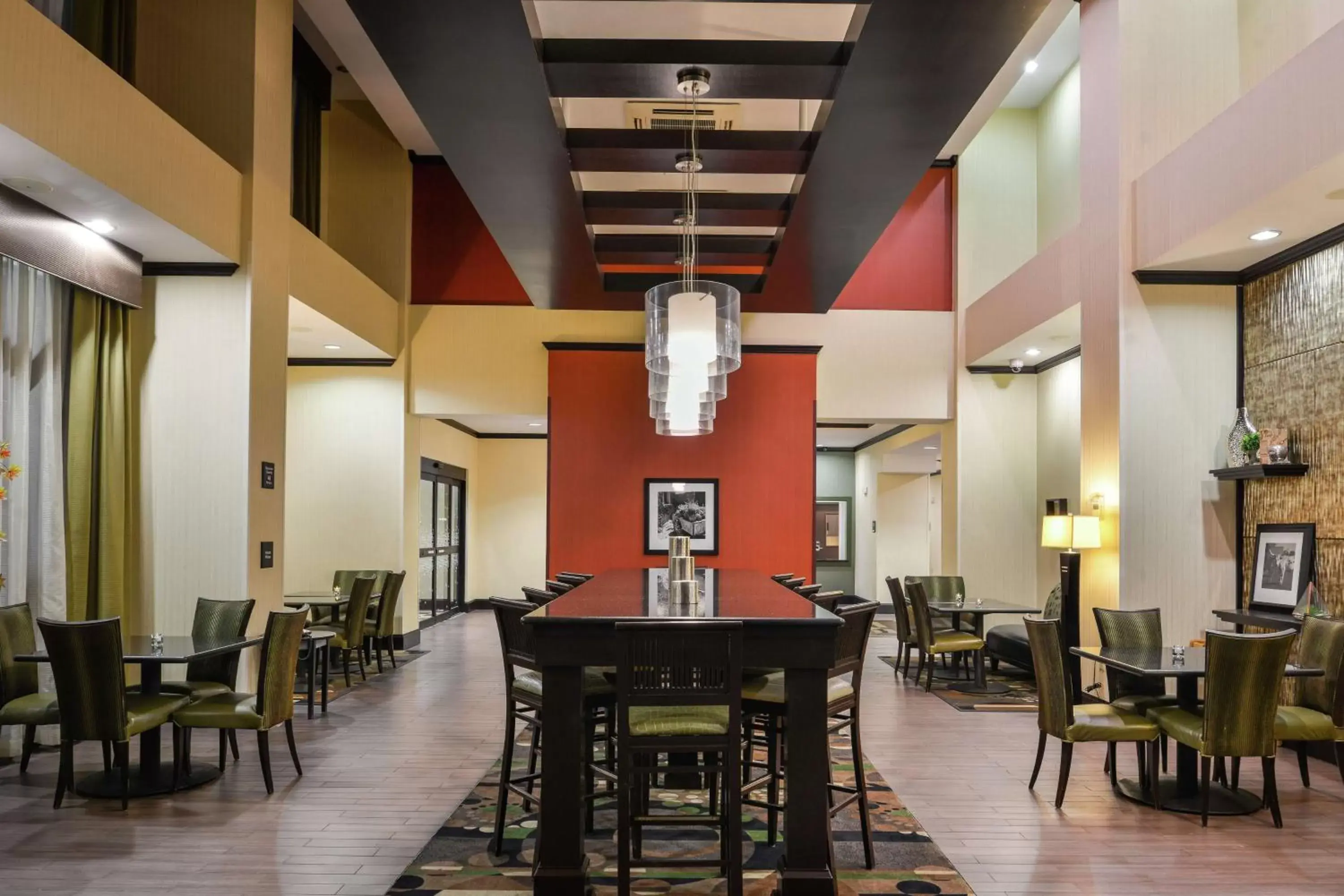 Breakfast, Restaurant/Places to Eat in Hampton Inn & Suites Big Spring