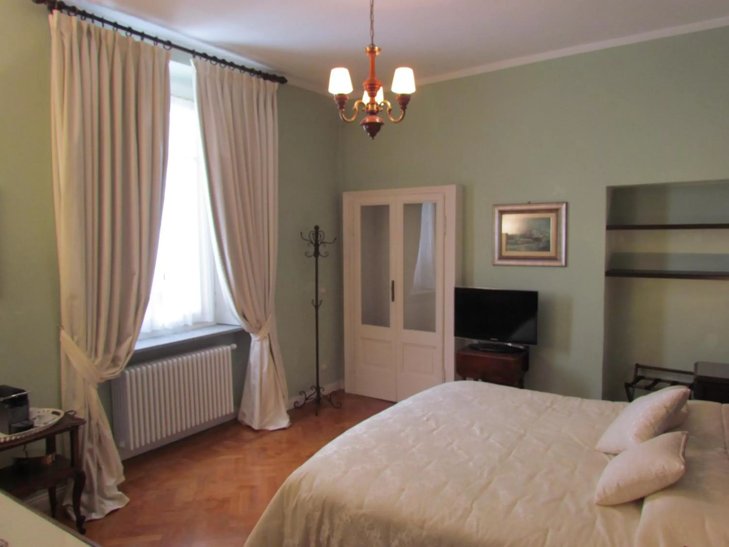 Photo of the whole room, Bed in Al Porticciolo di Sant'Agostino