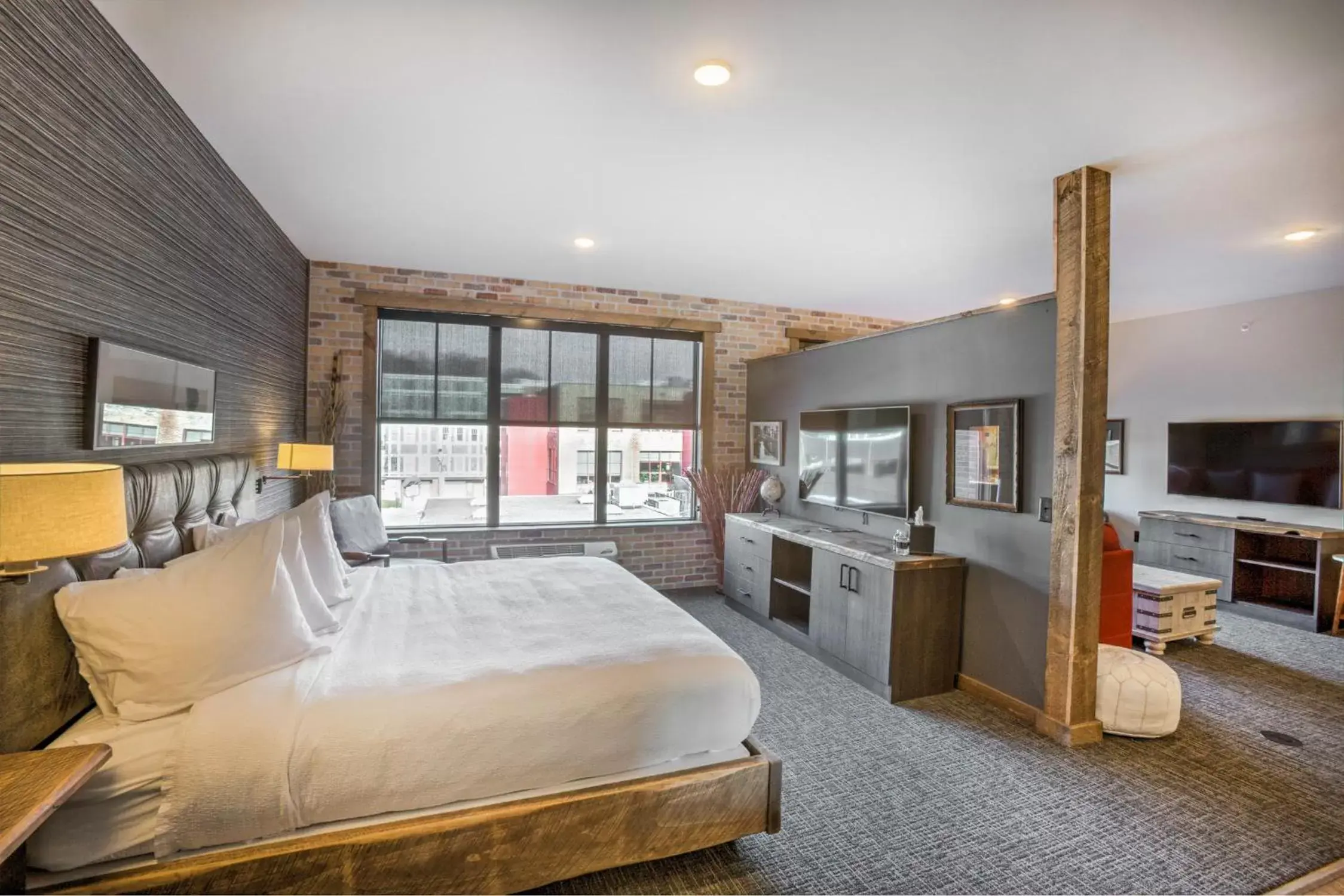 Bed in Hotel Crosby Bed in Hotel Crosby