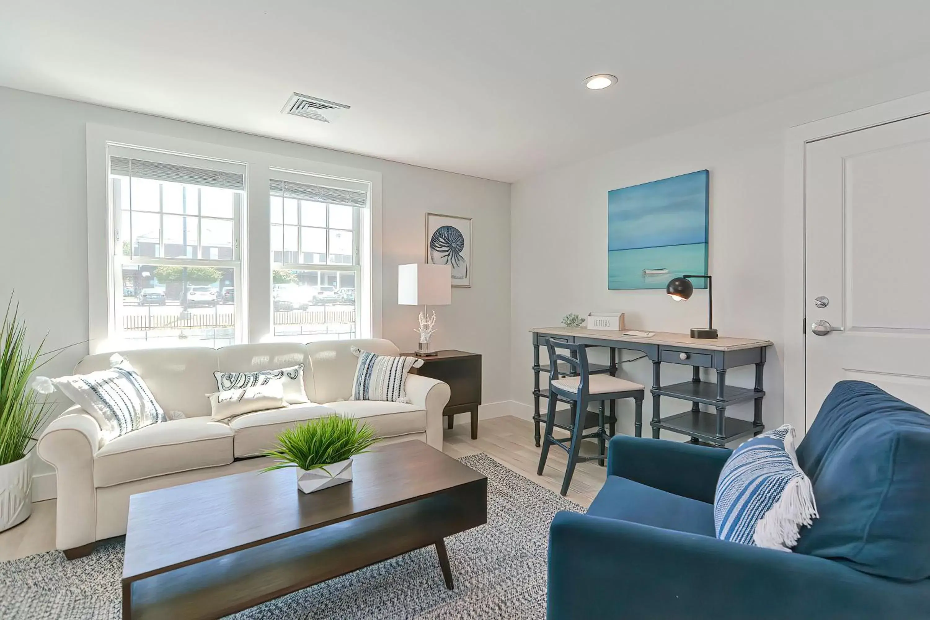 Seating Area in Harbourtown Suites on Plymouth Harbor