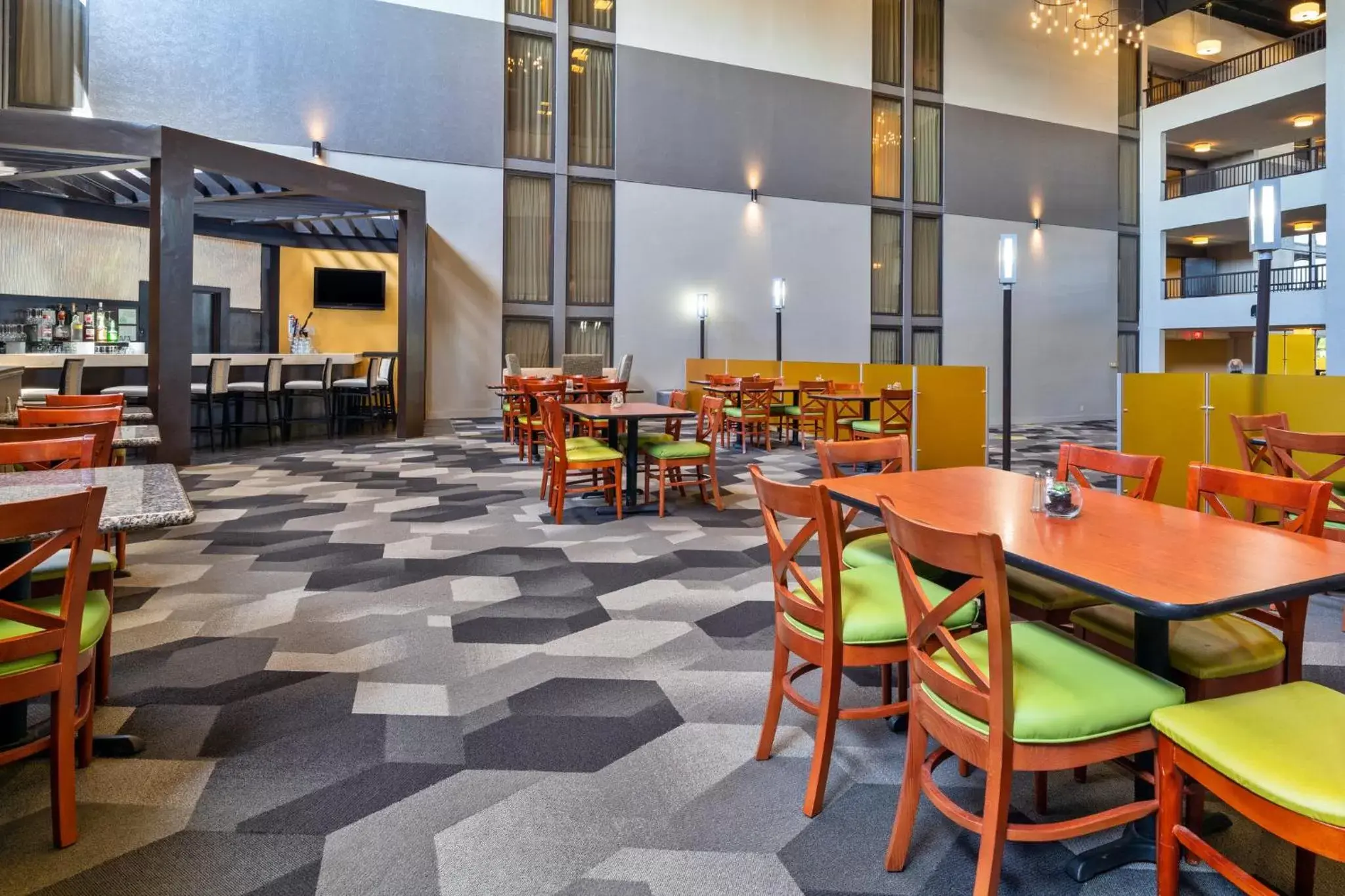 Restaurant/Places to Eat in Holiday Inn Morgantown - Reading Area, an IHG Hotel