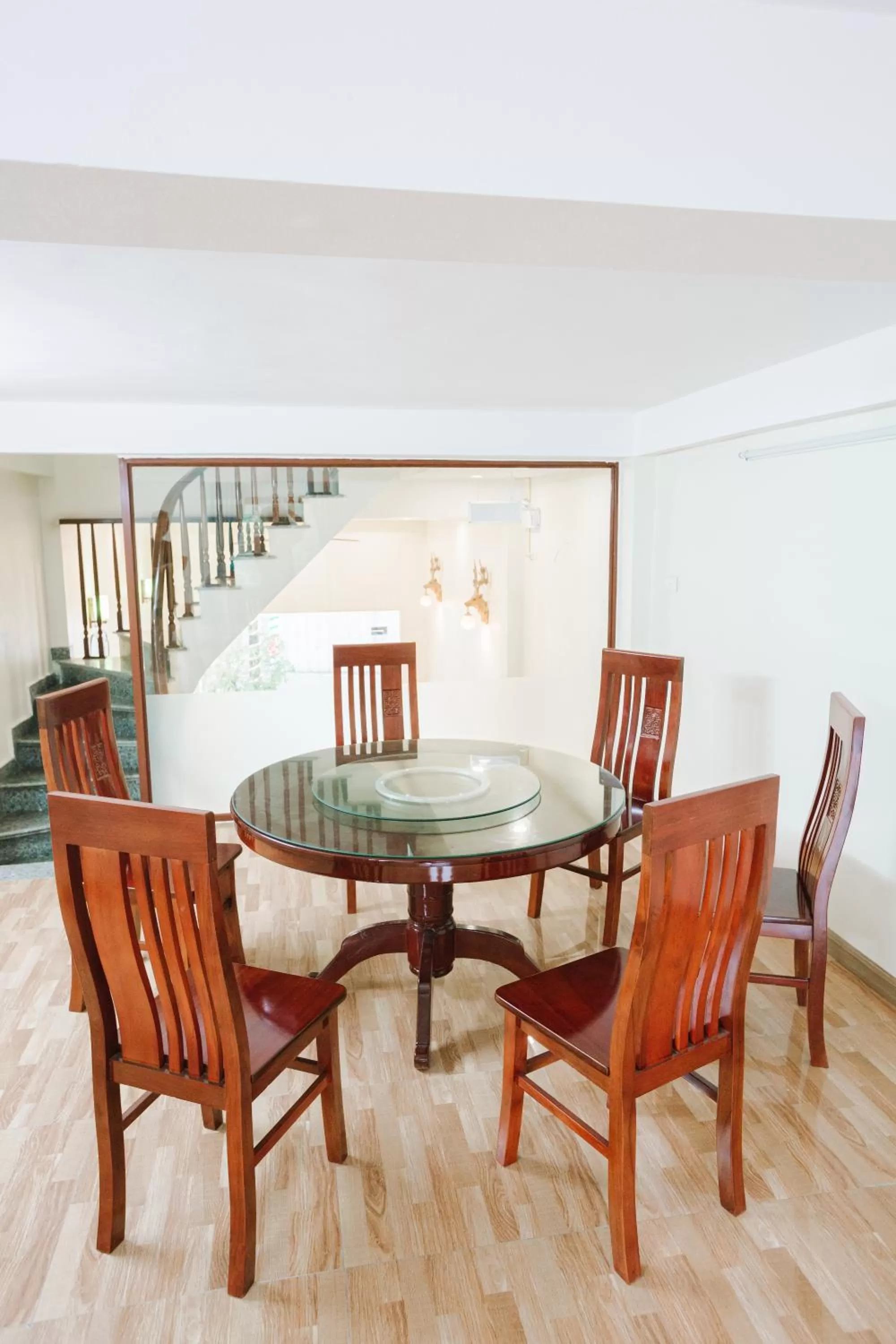 Dining area in La Teisu Airport Hotel