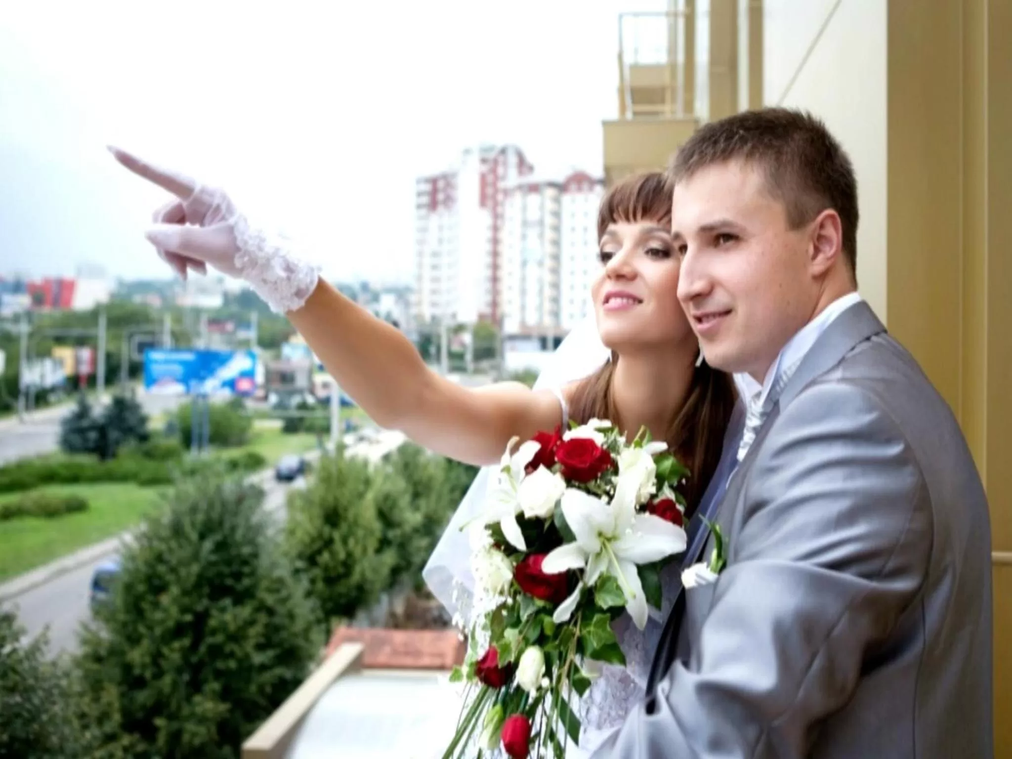 People in Manhattan Hotel & Restaurant