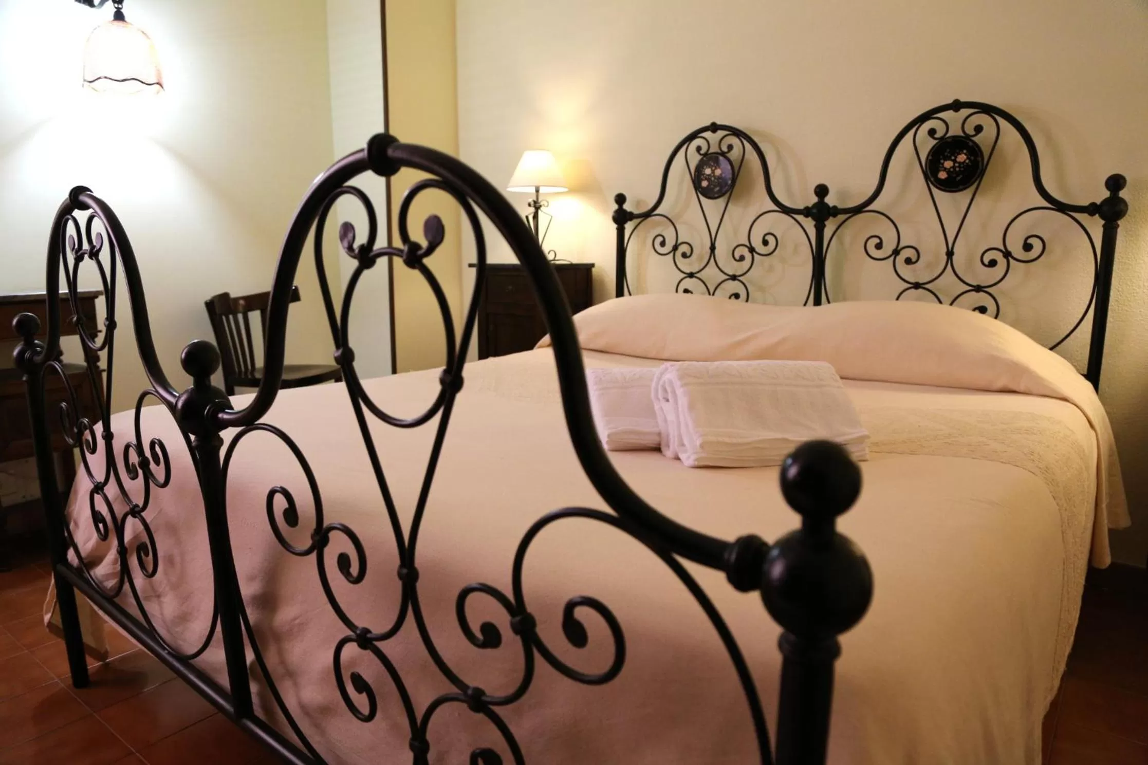 Shower, Bed in B&B Casa Doria