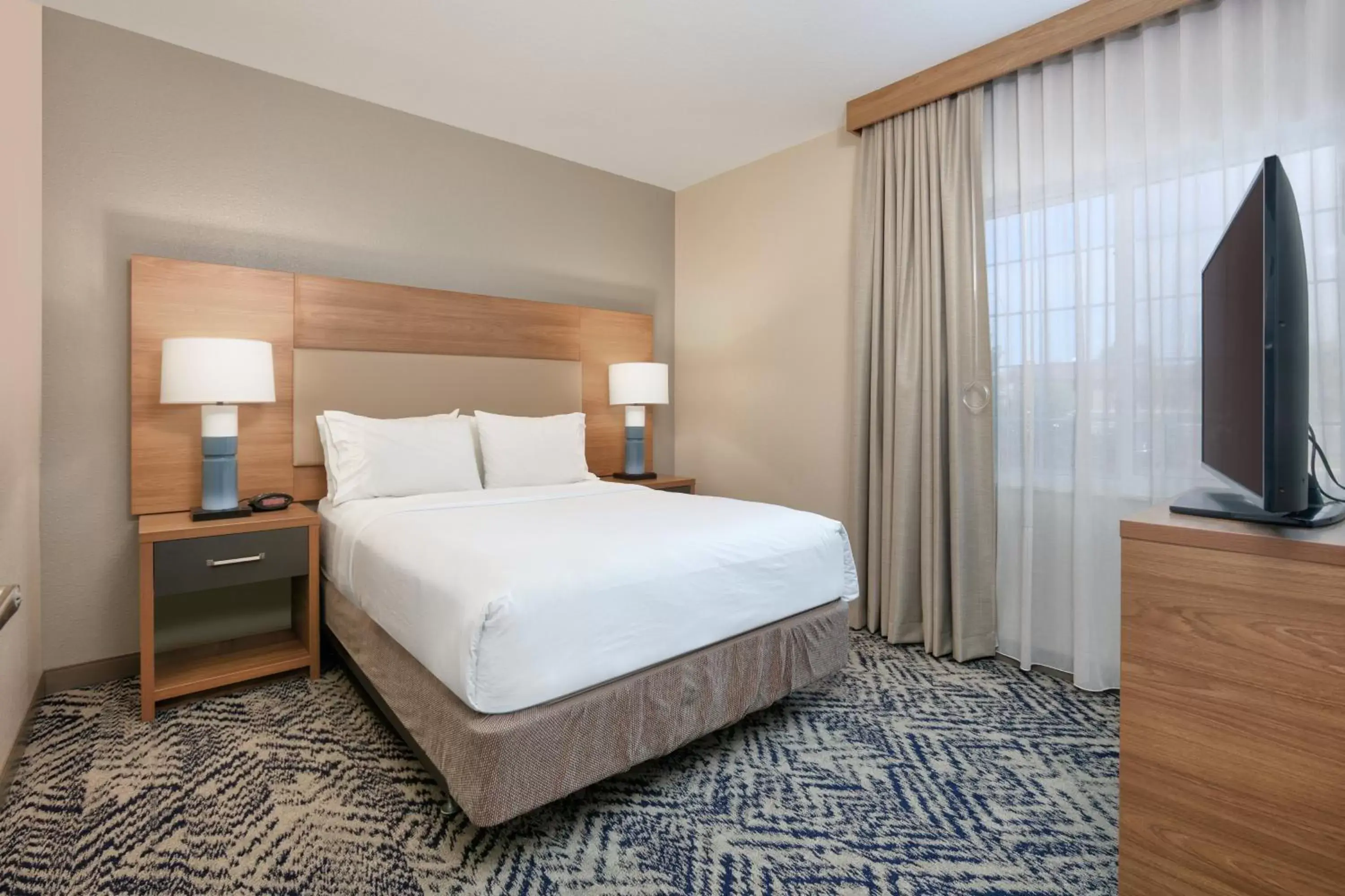Photo of the whole room, Bed in Candlewood Suites Idaho Falls, an IHG Hotel