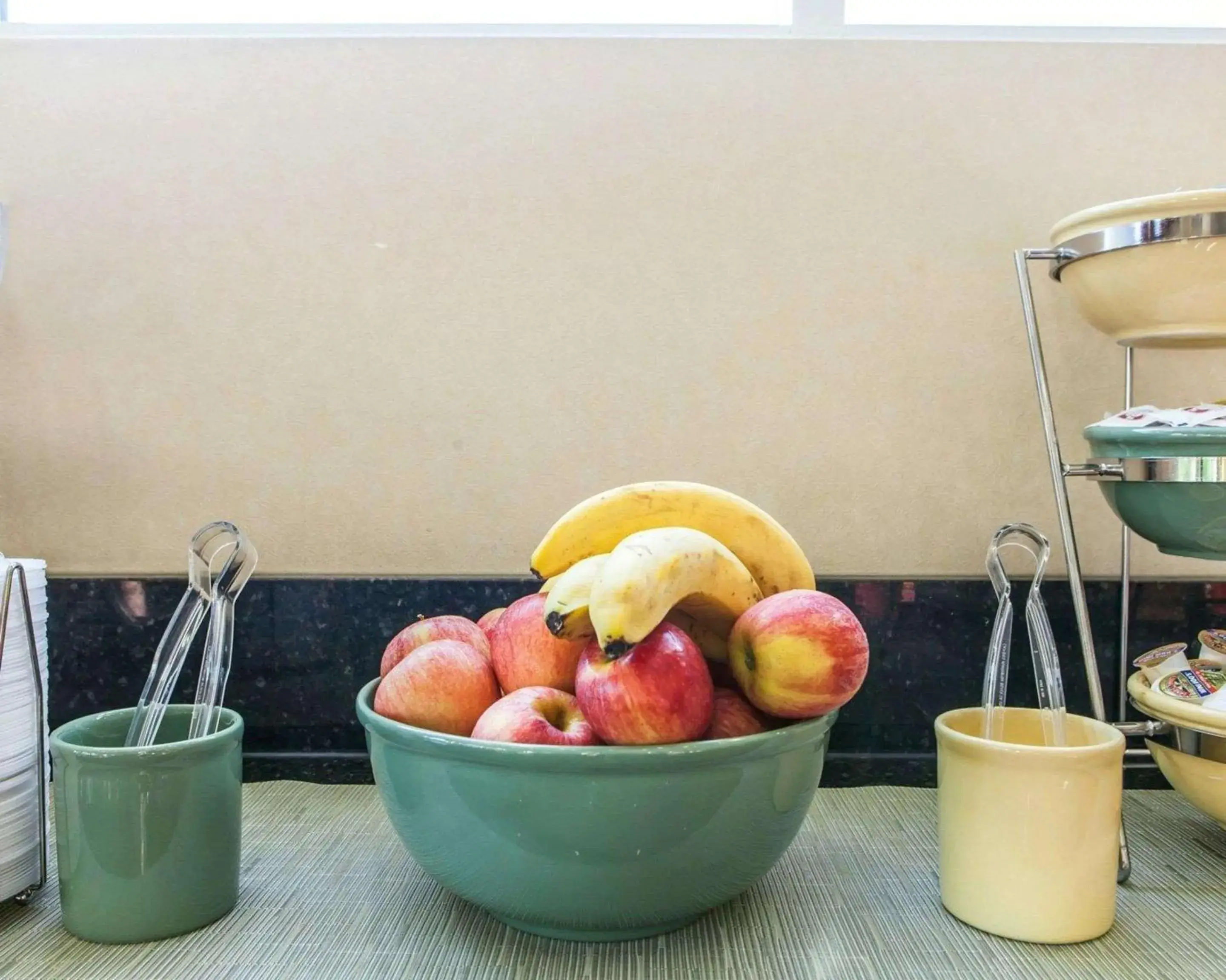 Restaurant/places to eat in Quality Inn & Suites Cartersville North Restaurant/places to eat in Quality Inn & Suites Cartersville North