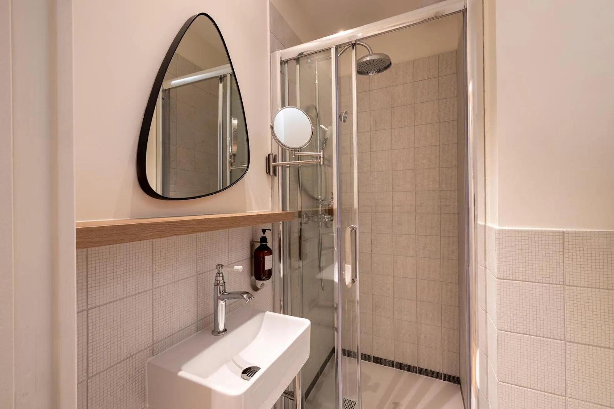 Bathroom in Hôtel Le Daum