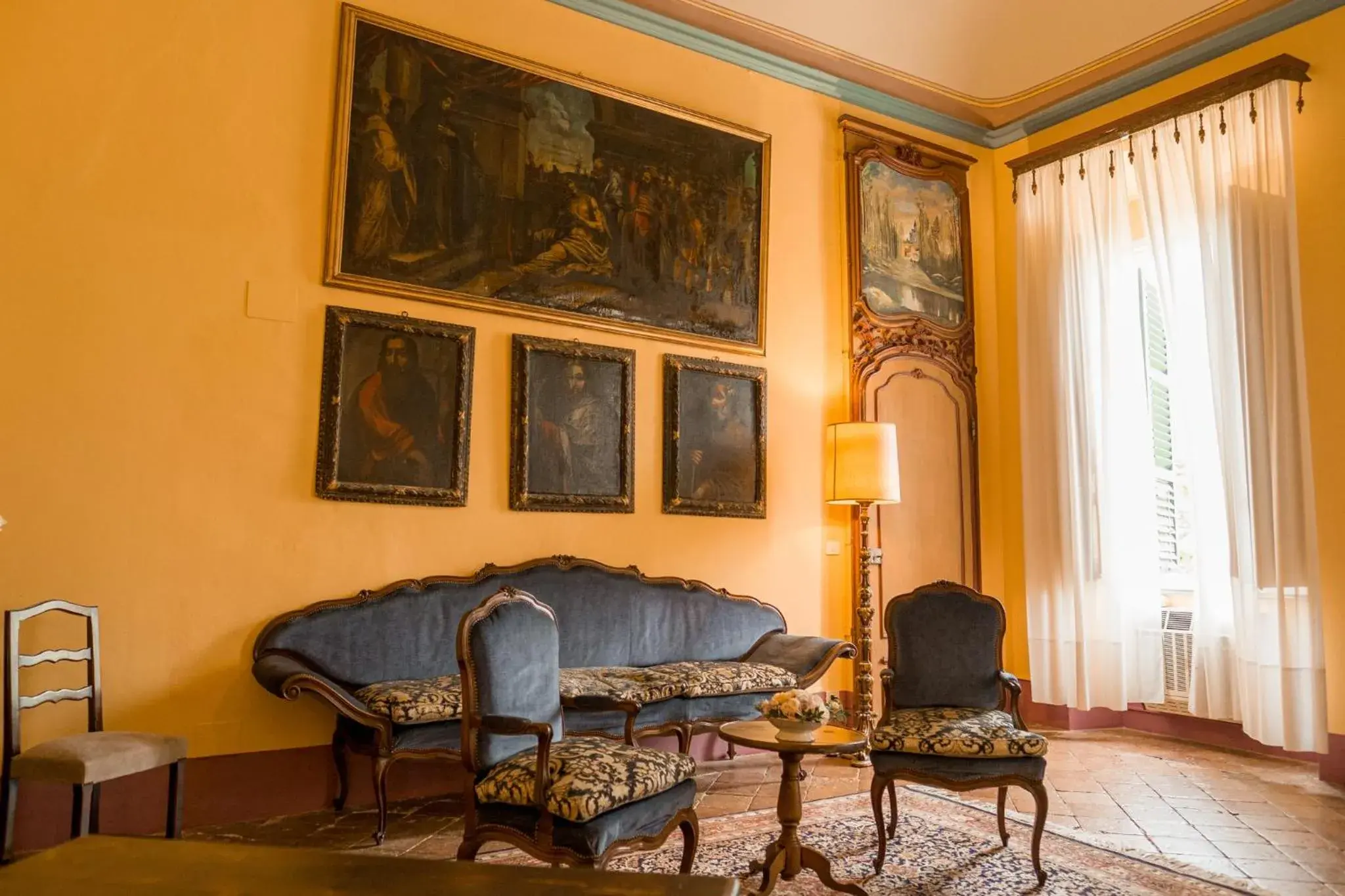 Seating Area in Albergo Real Castello