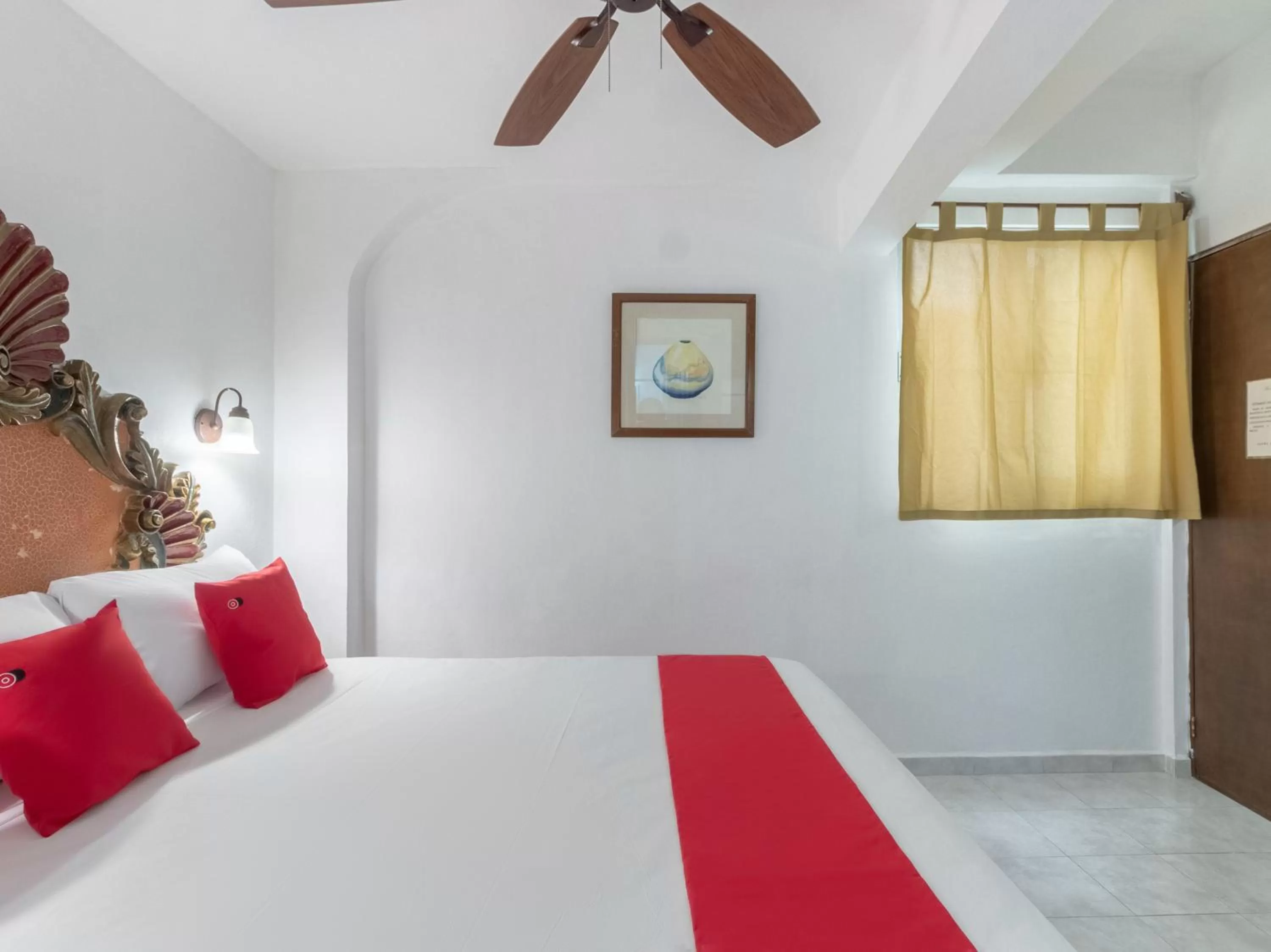 Photo of the whole room, Bed in Hotel Rath