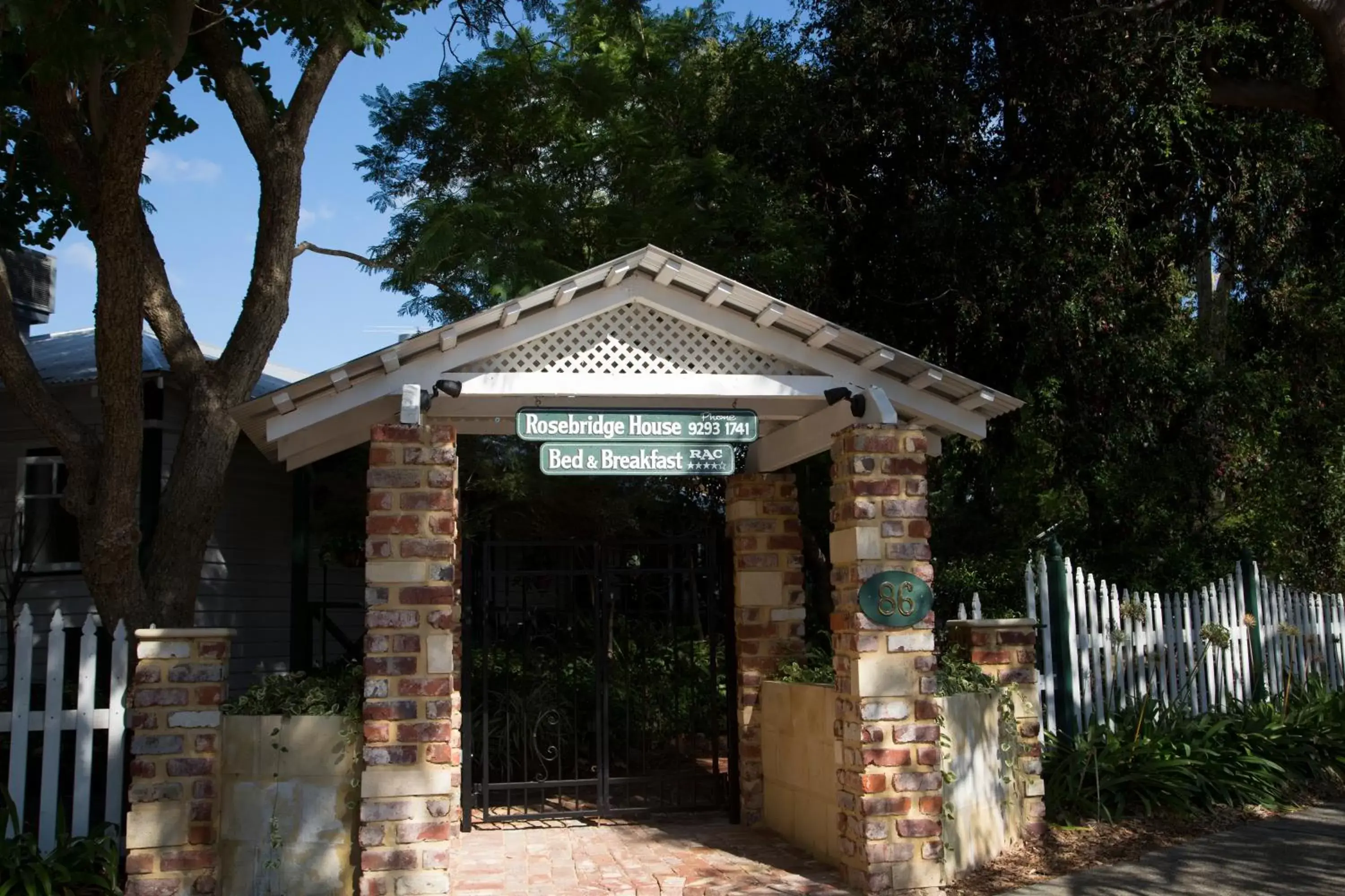 Facade/entrance in Rosebridge House Bed & Breakfast Adult Retreat