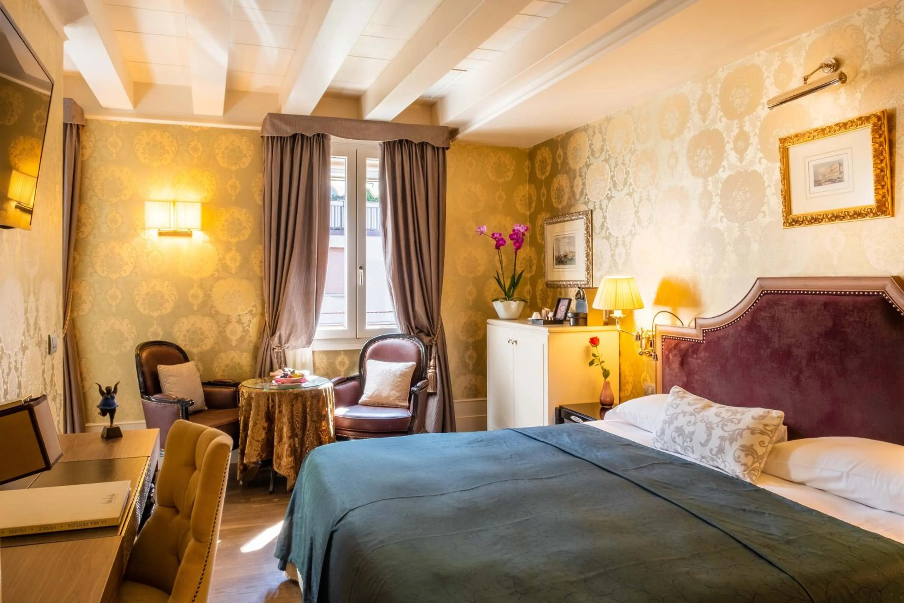 Bed in Hotel Moresco