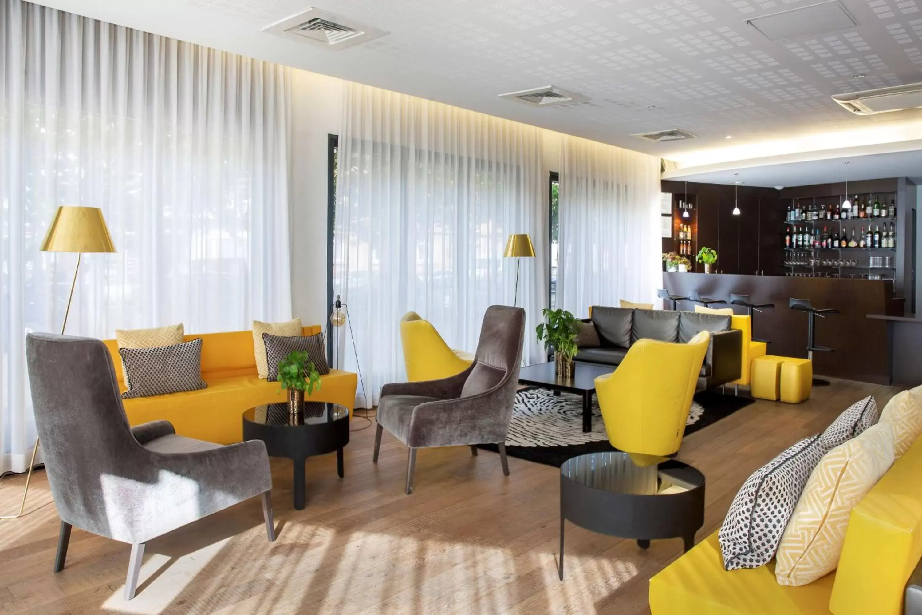 Lounge or bar, Lounge/Bar in Best Western Plus Thionville Centre