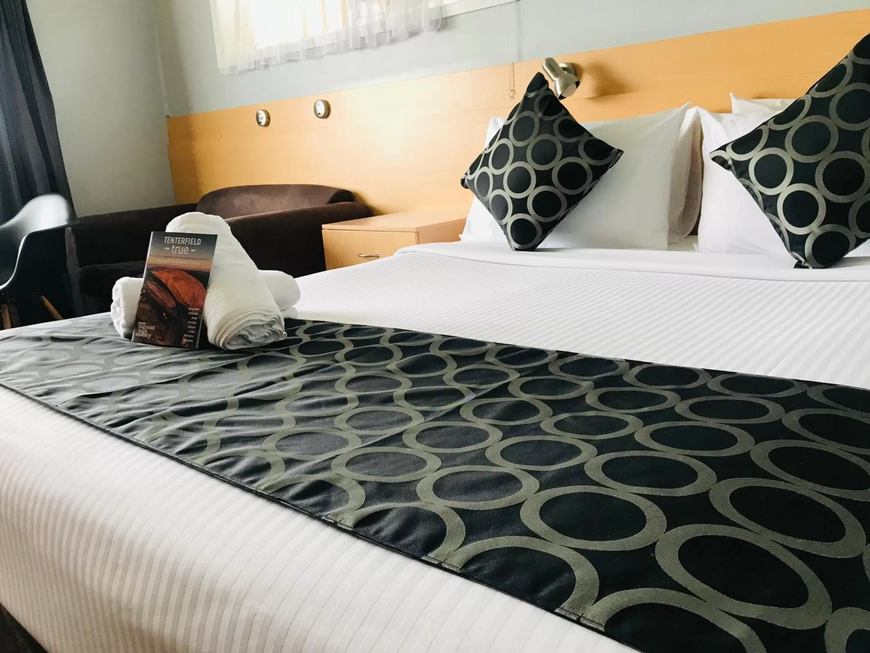 Bed in Jumbuck Motor Inn