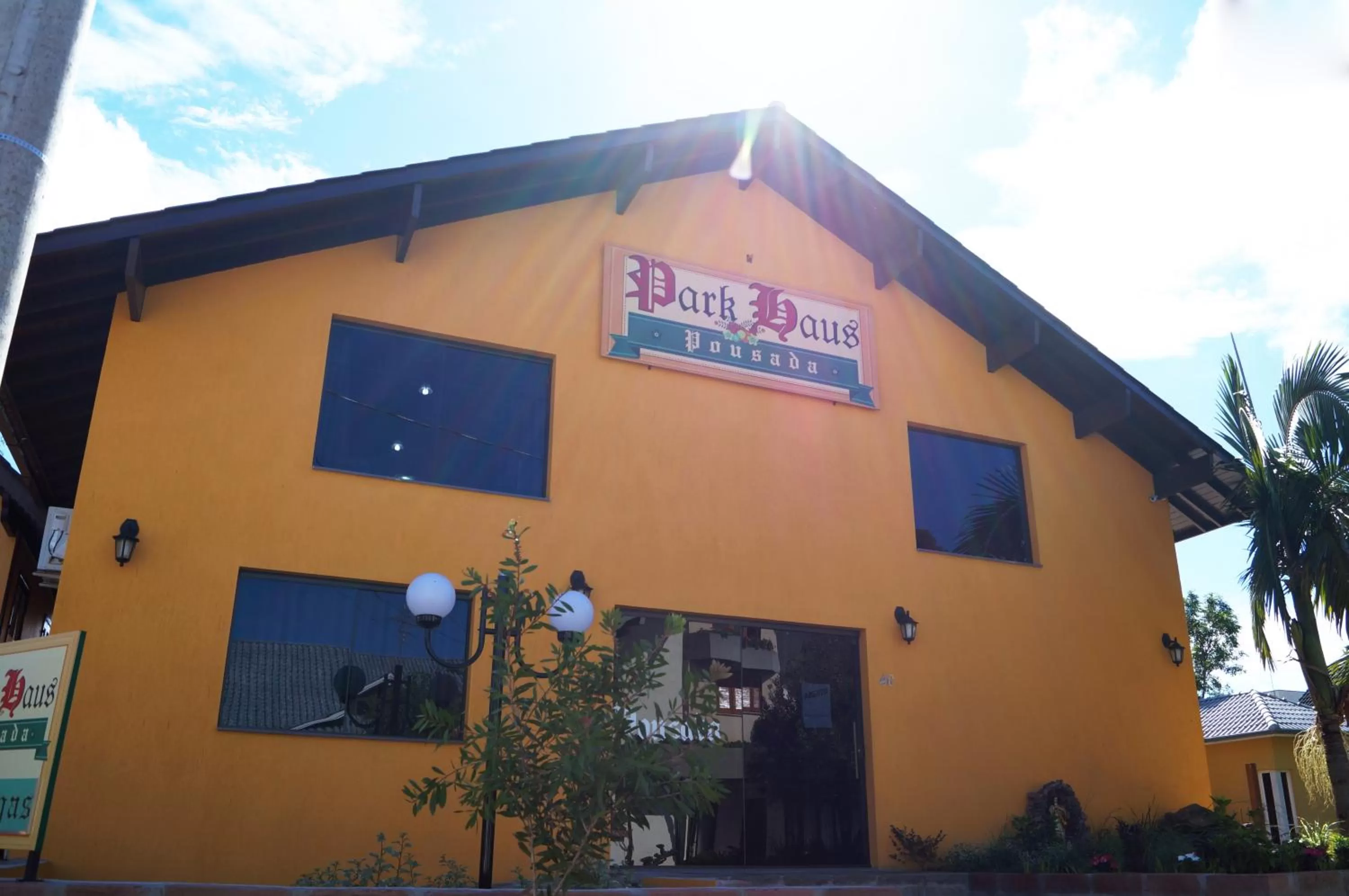 Facade/entrance in Hotel Park Haus