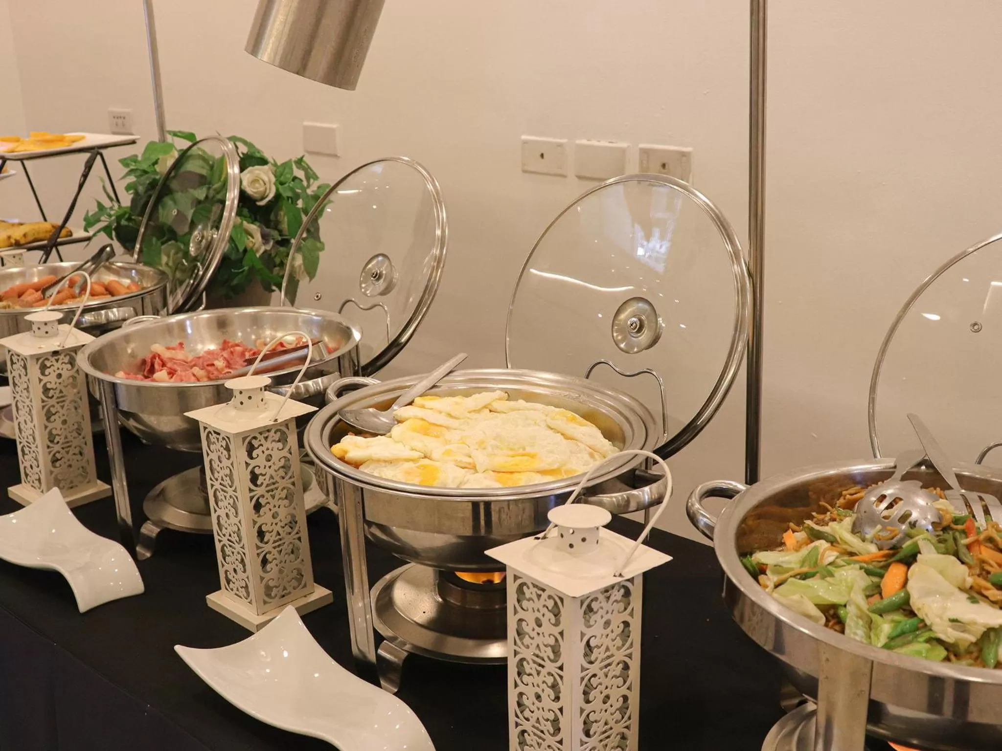 Food and drinks in Go Hotels Manila Airport Road