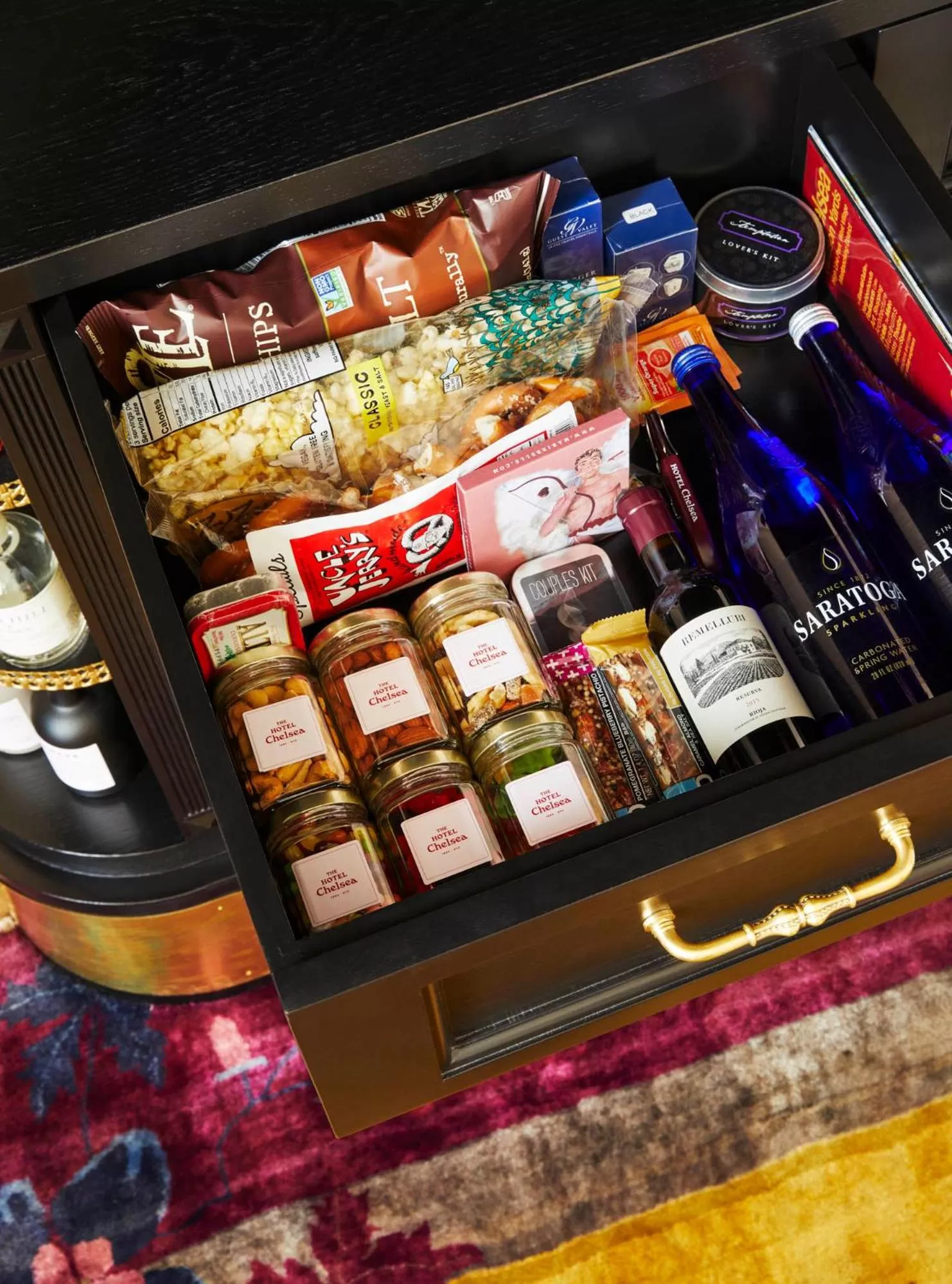 oven in The Hotel Chelsea