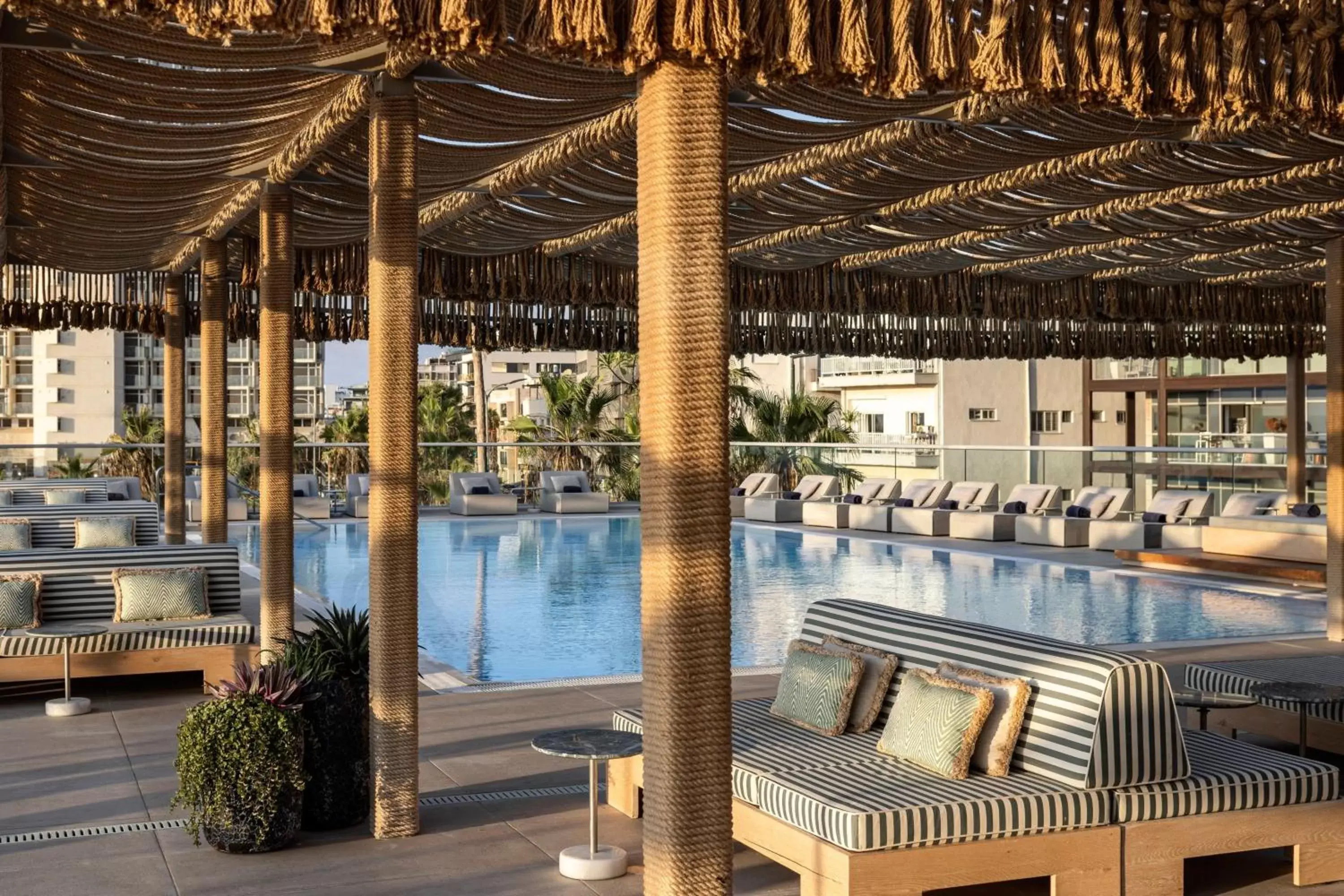 Swimming Pool in Sheraton Grand Tel Aviv