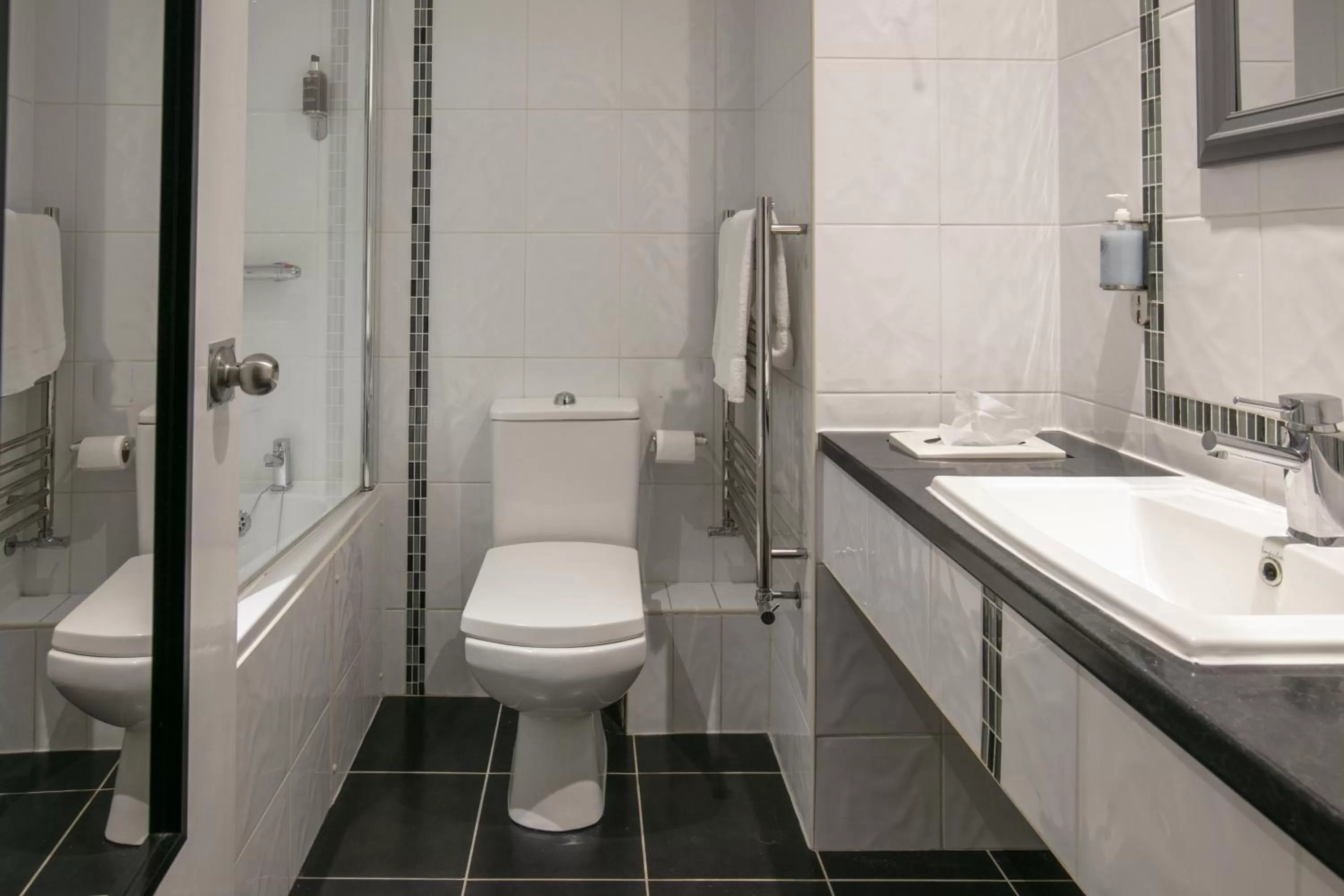 Bathroom in Best Western Bradford Guide Post Hotel