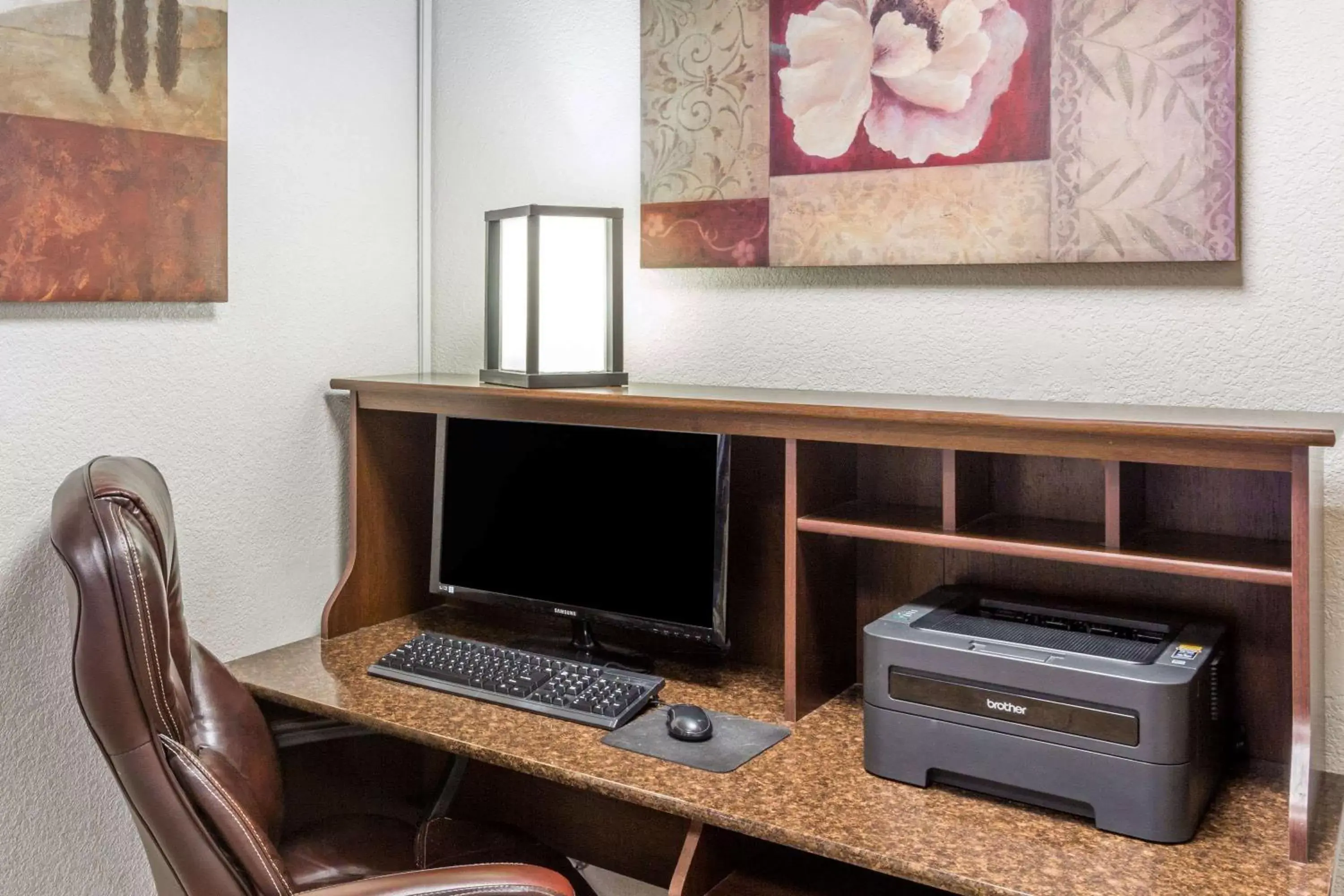 On site, TV/Entertainment Center in Microtel Inn & Suites by Wyndham Salt Lake City Airport