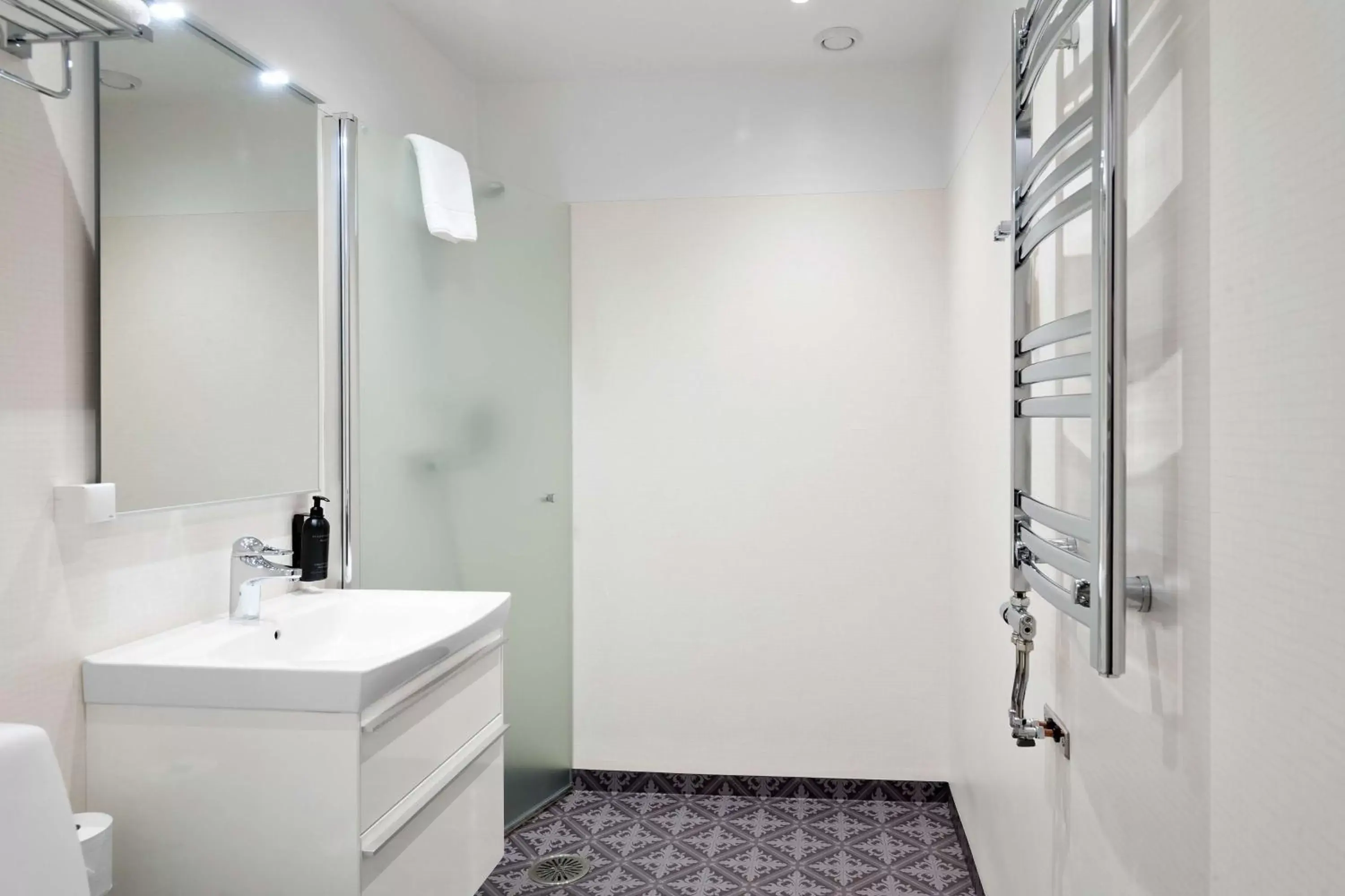 Bathroom in Sure Hotel by Best Western Centralhotellet