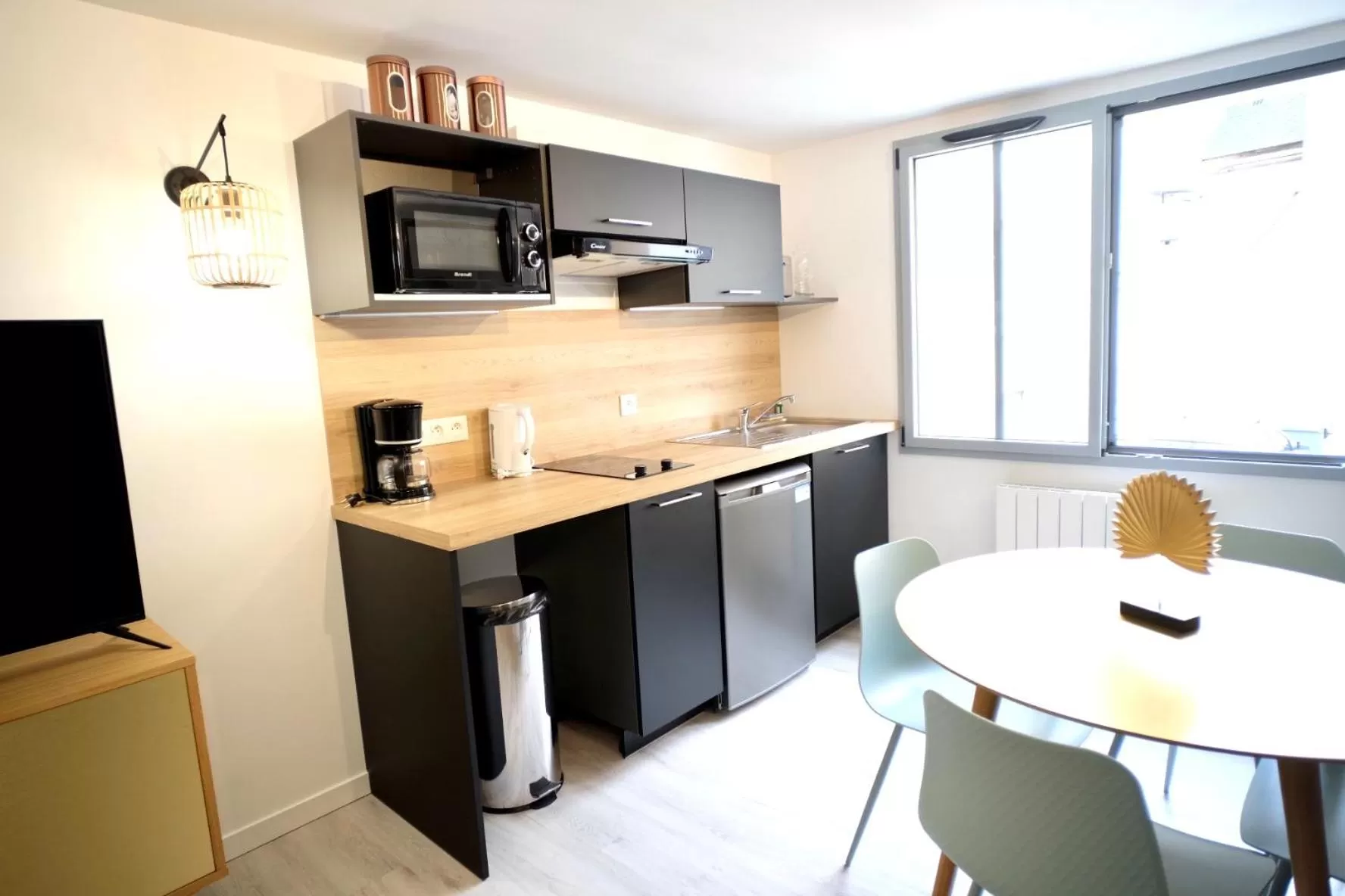 Kitchen or kitchenette in City Affaire, Petit déjeuner OFFERT en Hypercentre