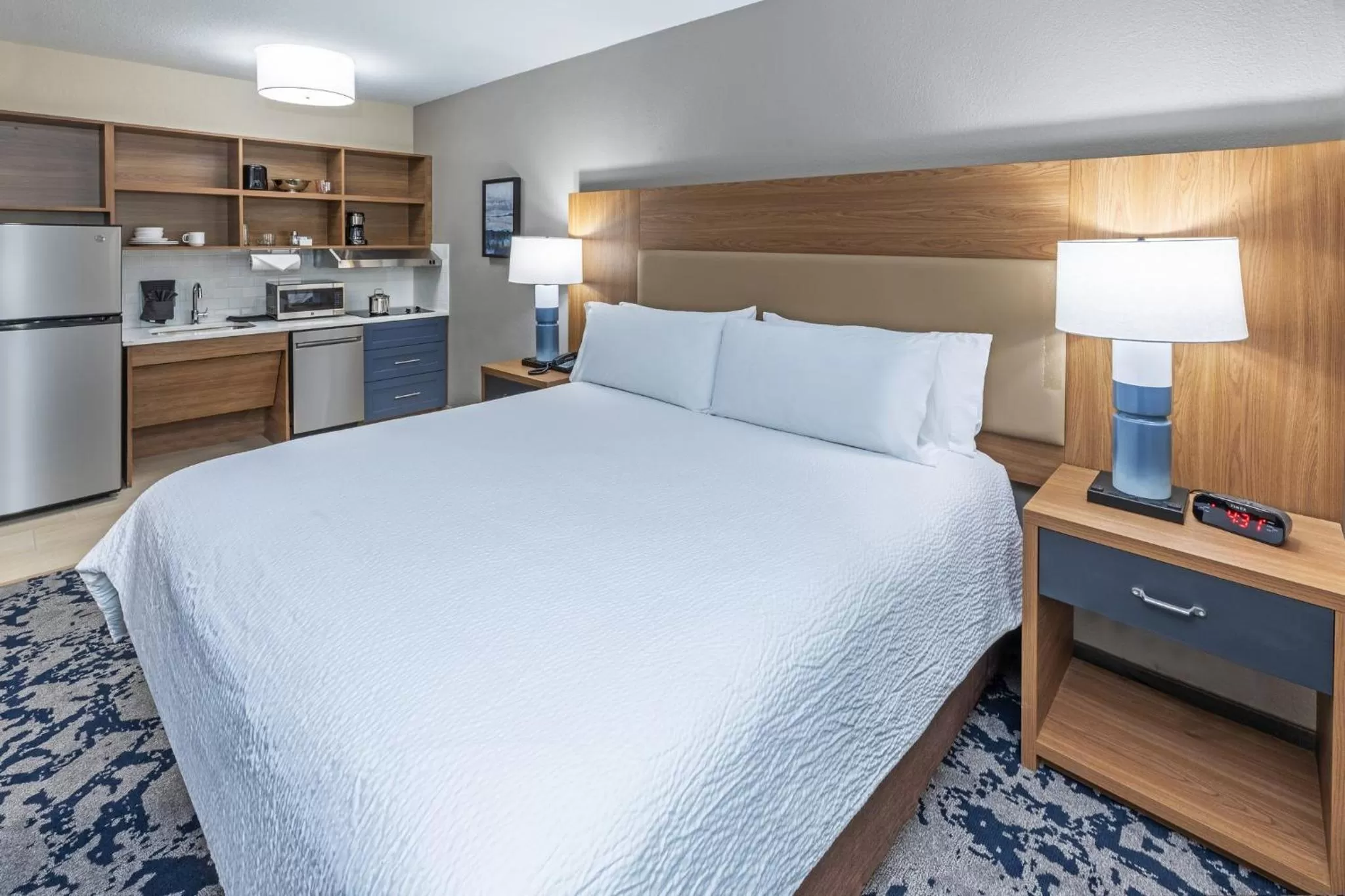 Photo of the whole room, Bed in Candlewood Suites DFW Airport North - Irving by IHG