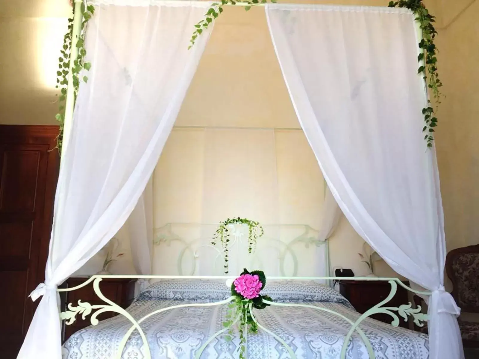 Bed in L'Antico Borgo Dei Limoni