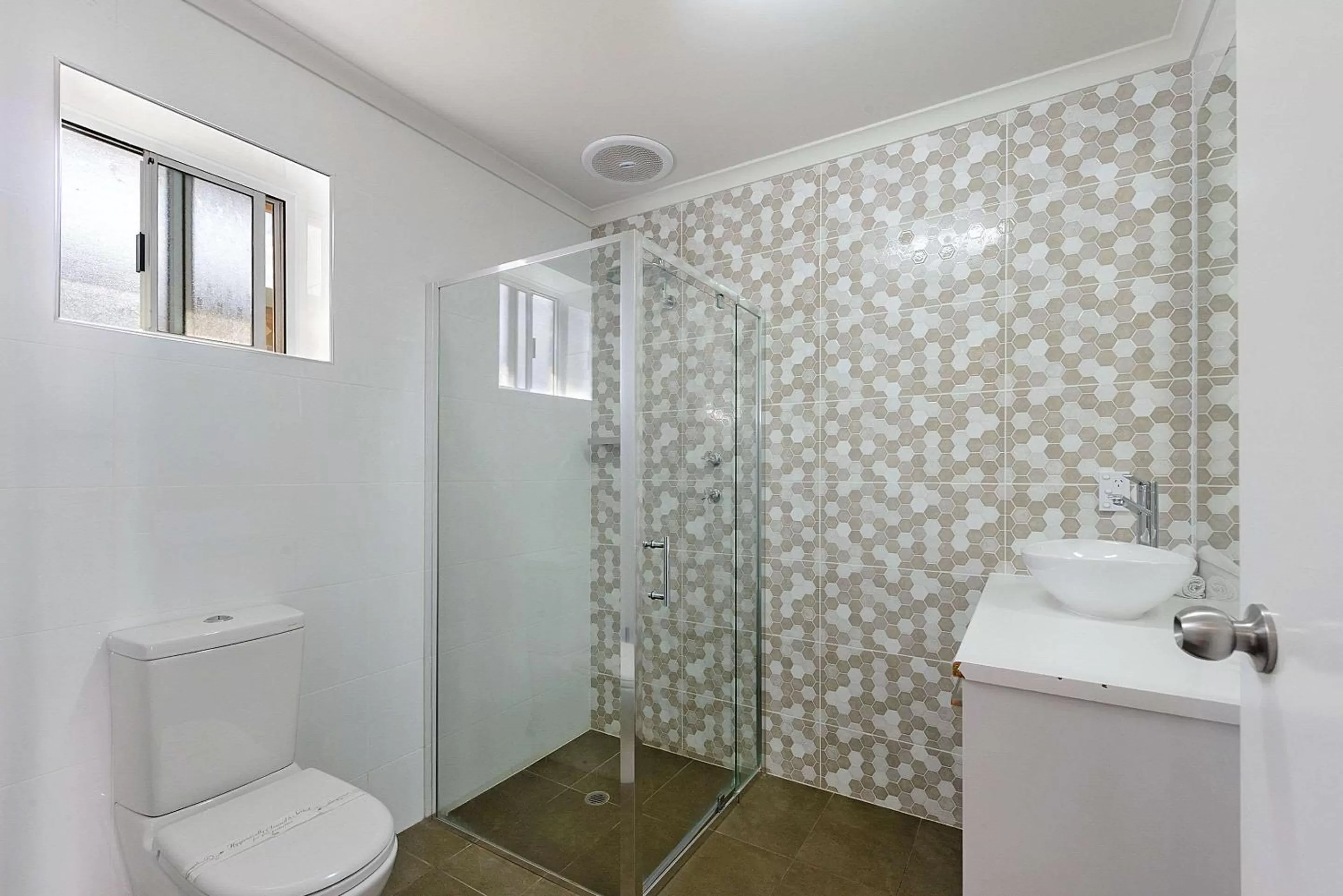 Bedroom in Comfort Inn Flinders on Main