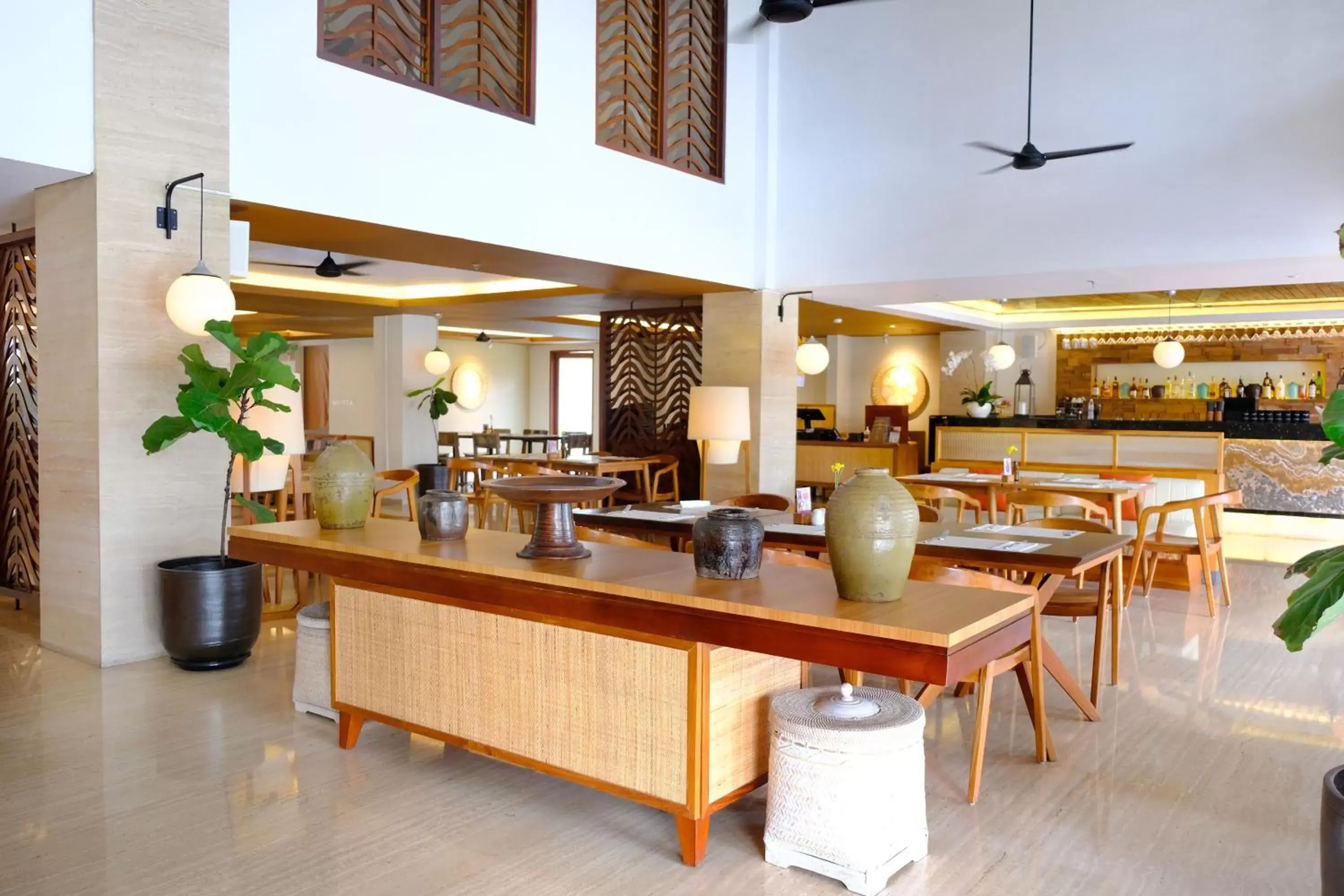 Restaurant/places to eat, Lounge/Bar in The Magani Hotel and Spa
