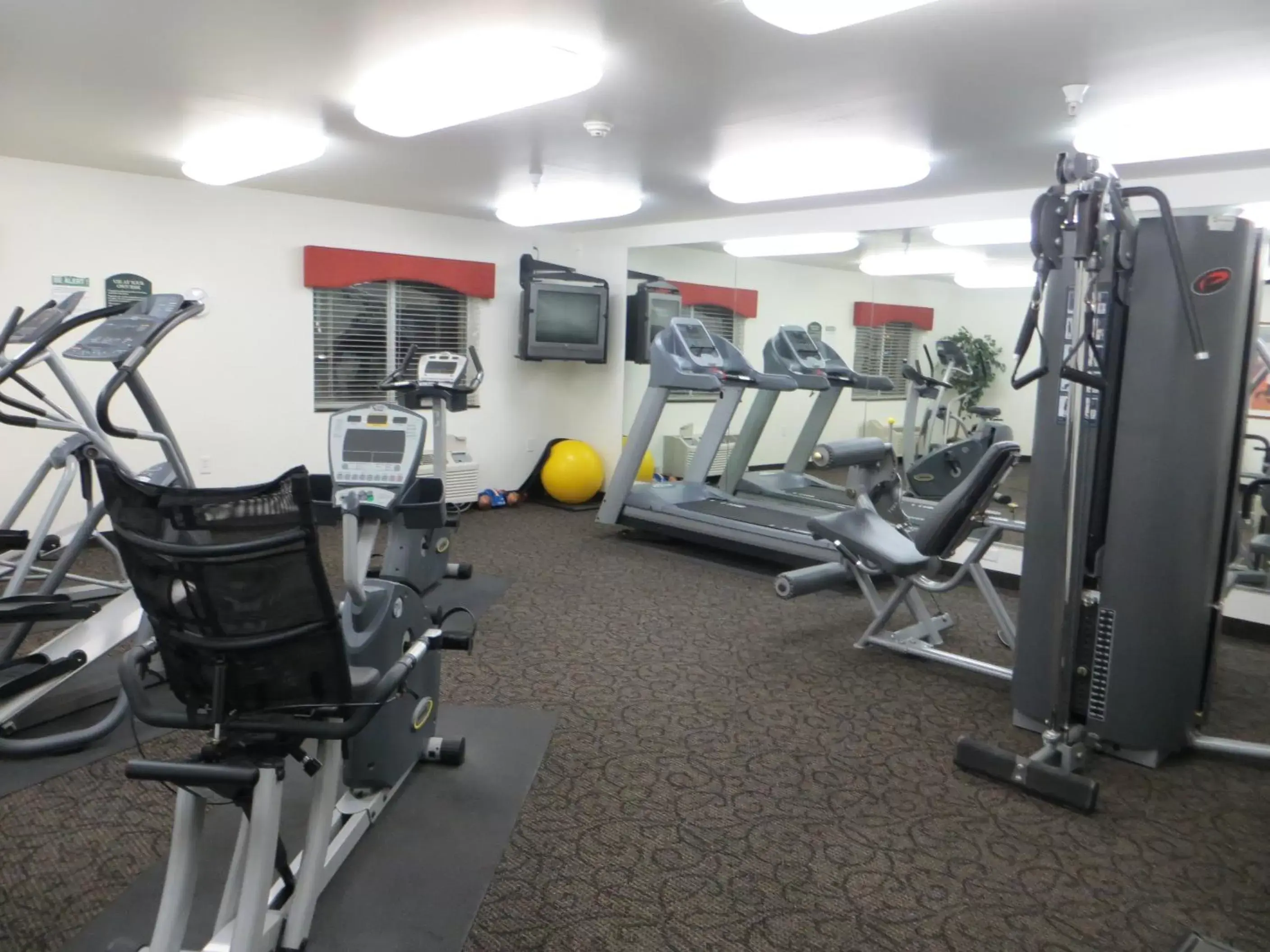 Fitness centre/facilities, Fitness Center/Facilities in Baymont by Wyndham Fremont