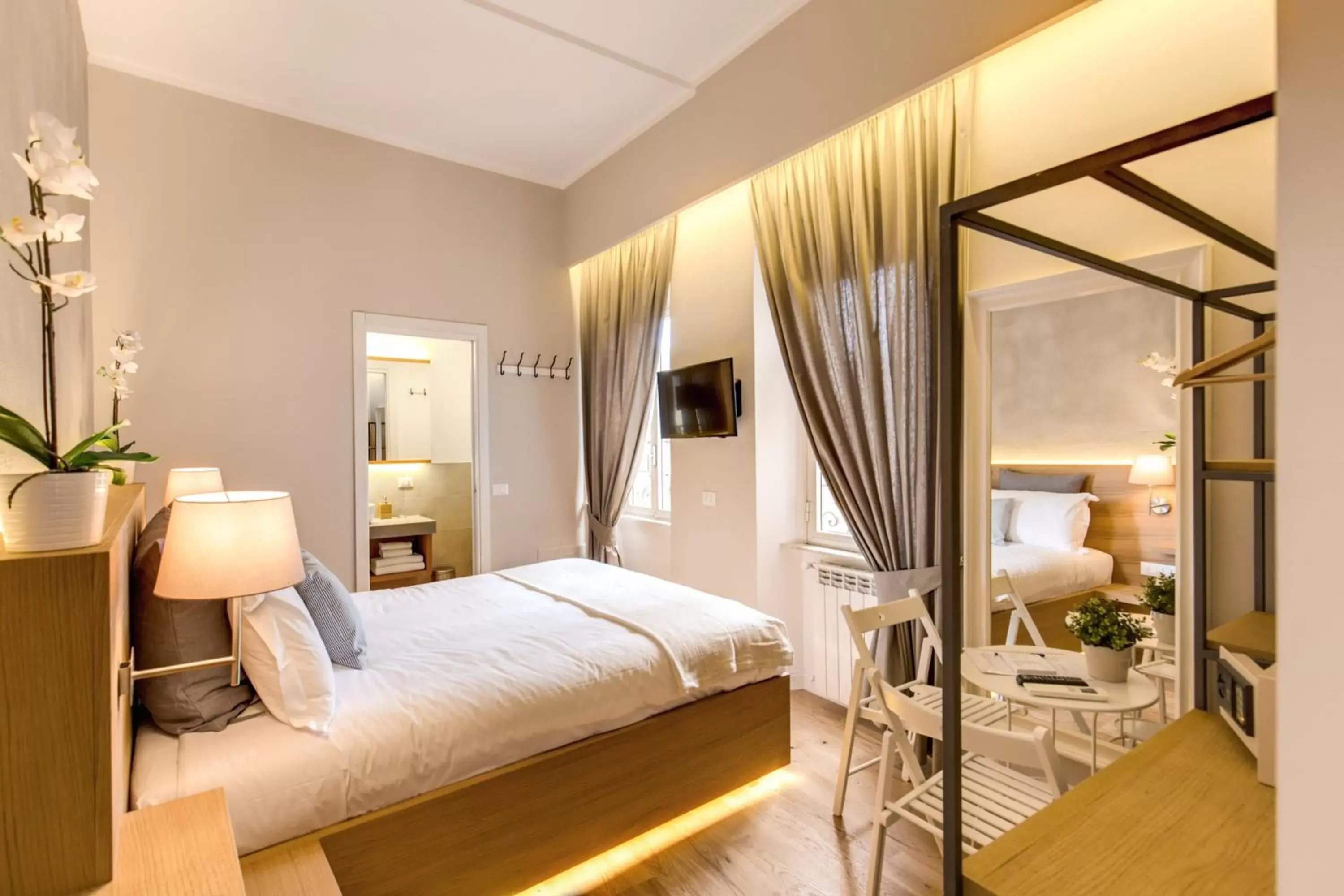 Photo of the whole room, Bed in The Spanish Suite Campo de' Fiori Photo of the whole room, Bed in The Spanish Suite Campo de' Fiori