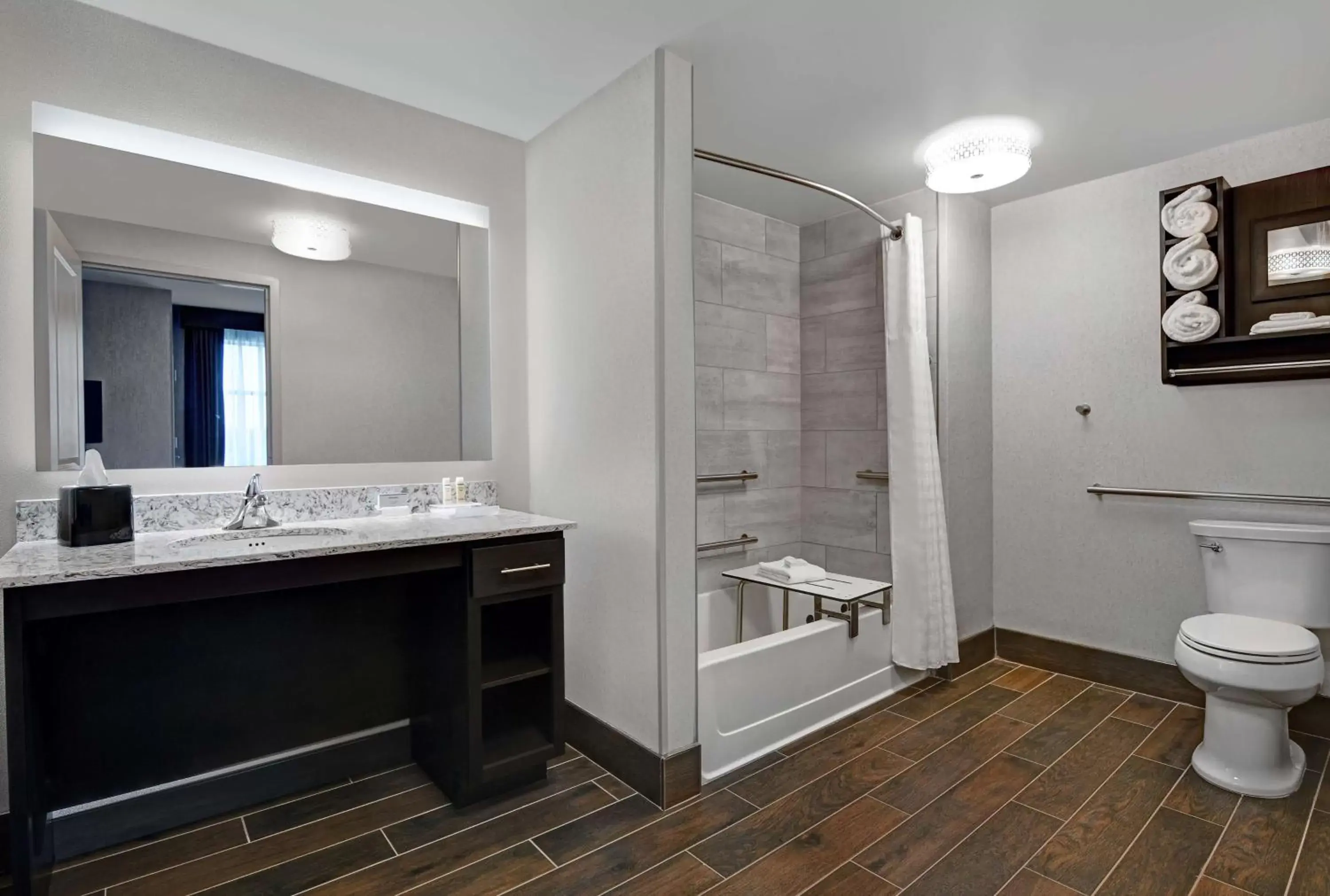 Bathroom in Homewood Suites By Hilton Edison Woodbridge, NJ