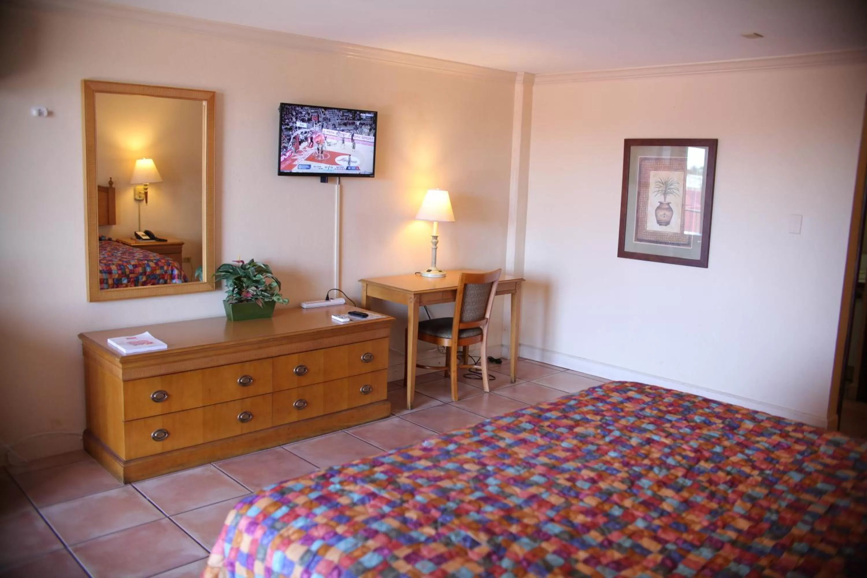 Bedroom, Bed in Heritage Hotel