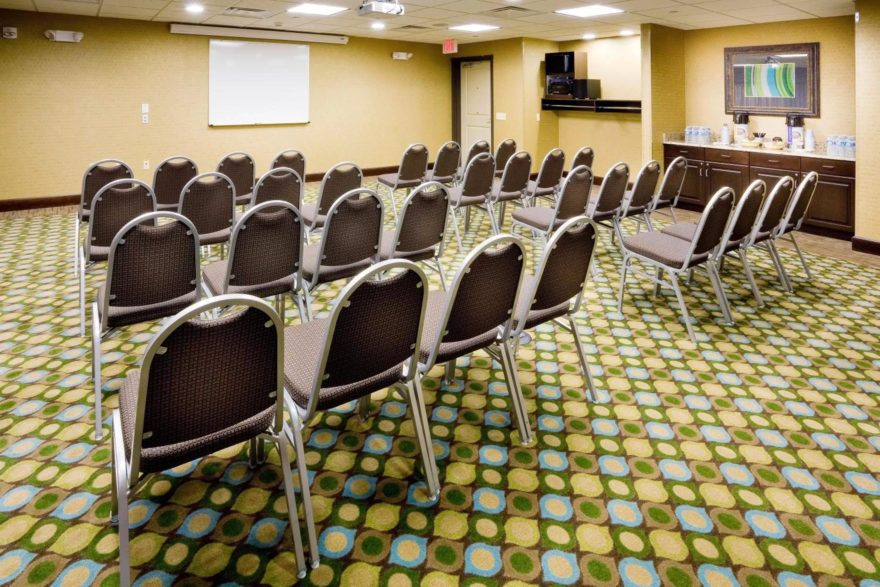 Meeting/conference room in Holiday Inn Express and Suites Limerick-Pottstown, an IHG Hotel
