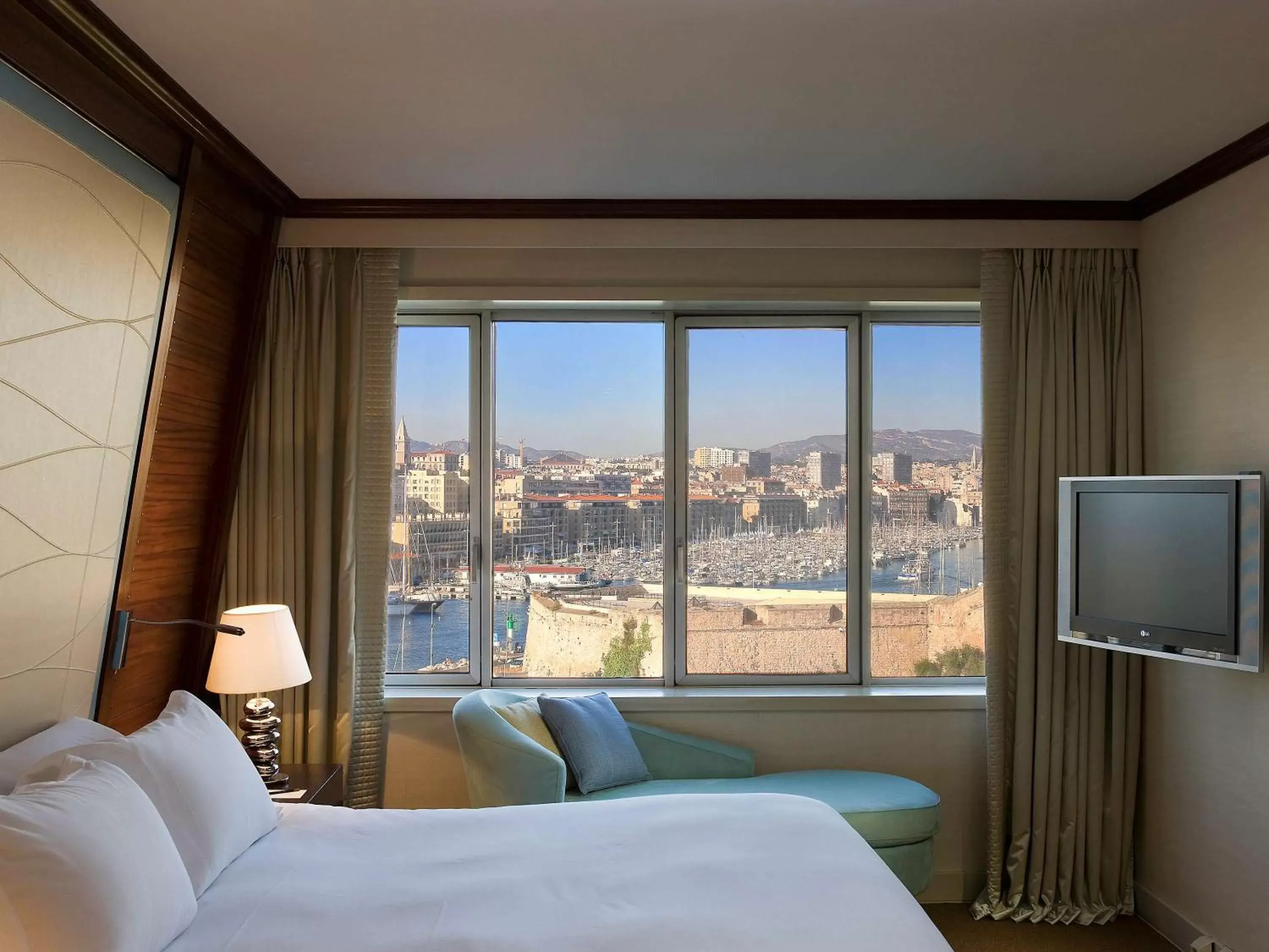 Bedroom, City View in Sofitel Marseille Vieux-Port