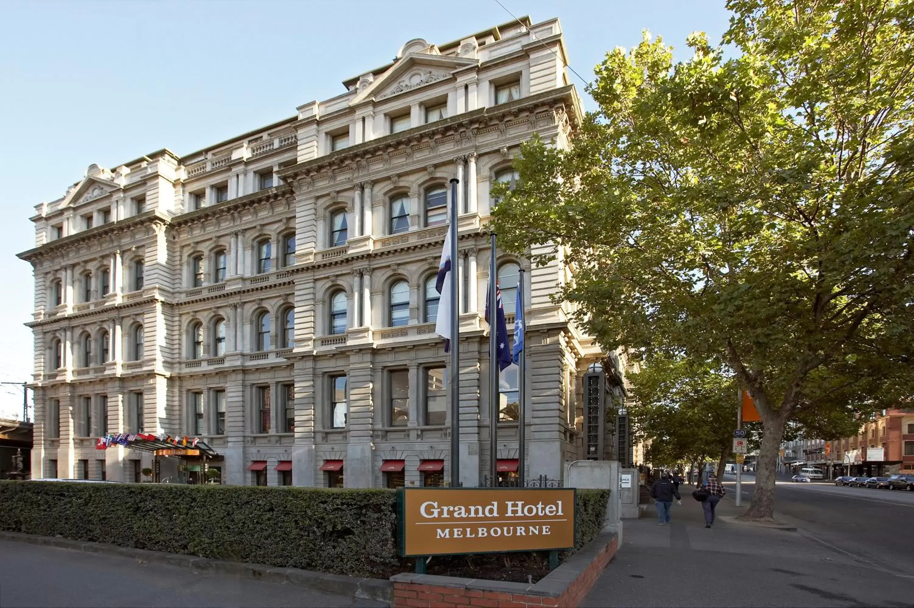 Facade/entrance in Grand Hotel Melbourne