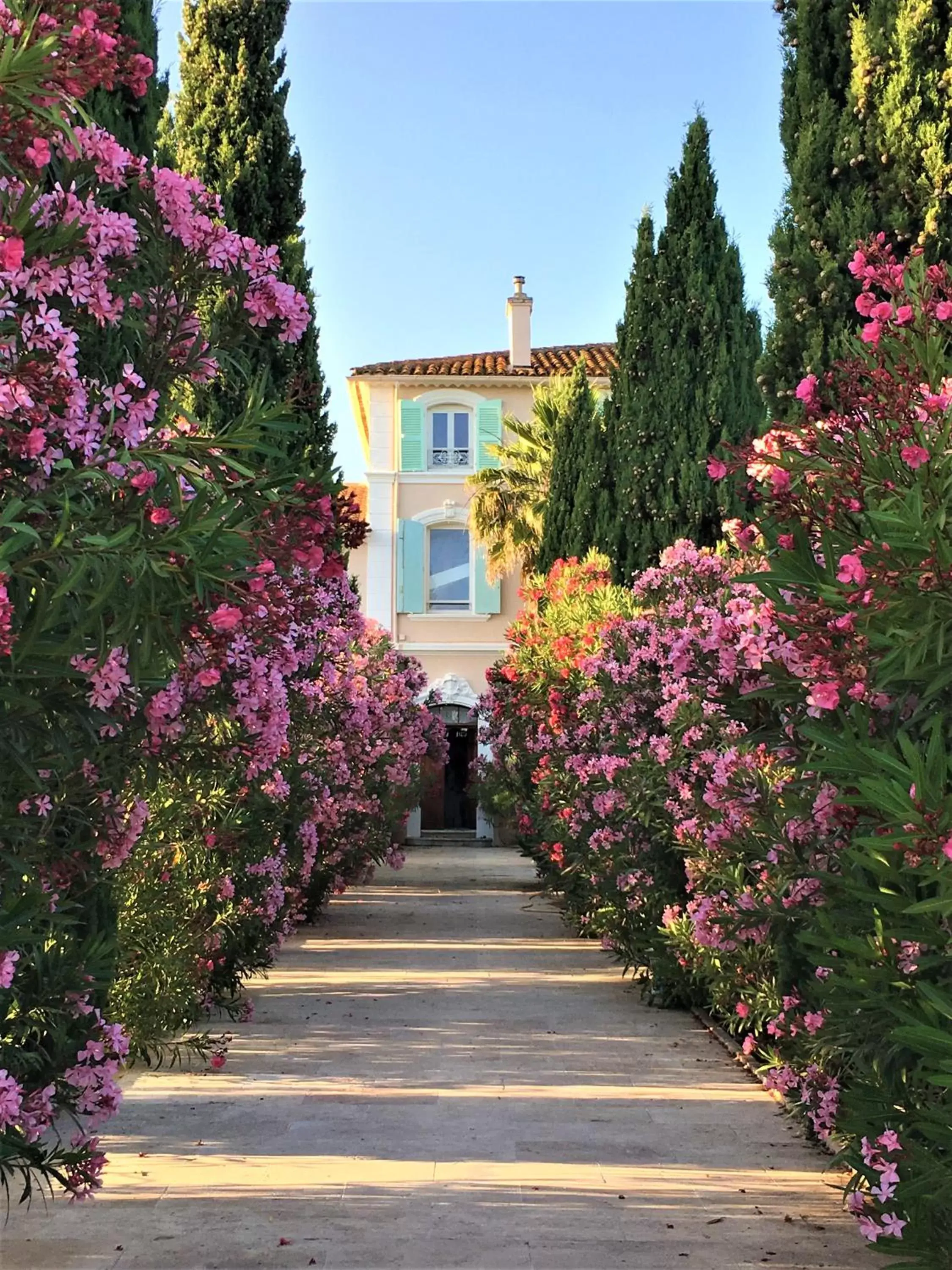 Facade/entrance, Property Building in Domaine de l'Aufrene