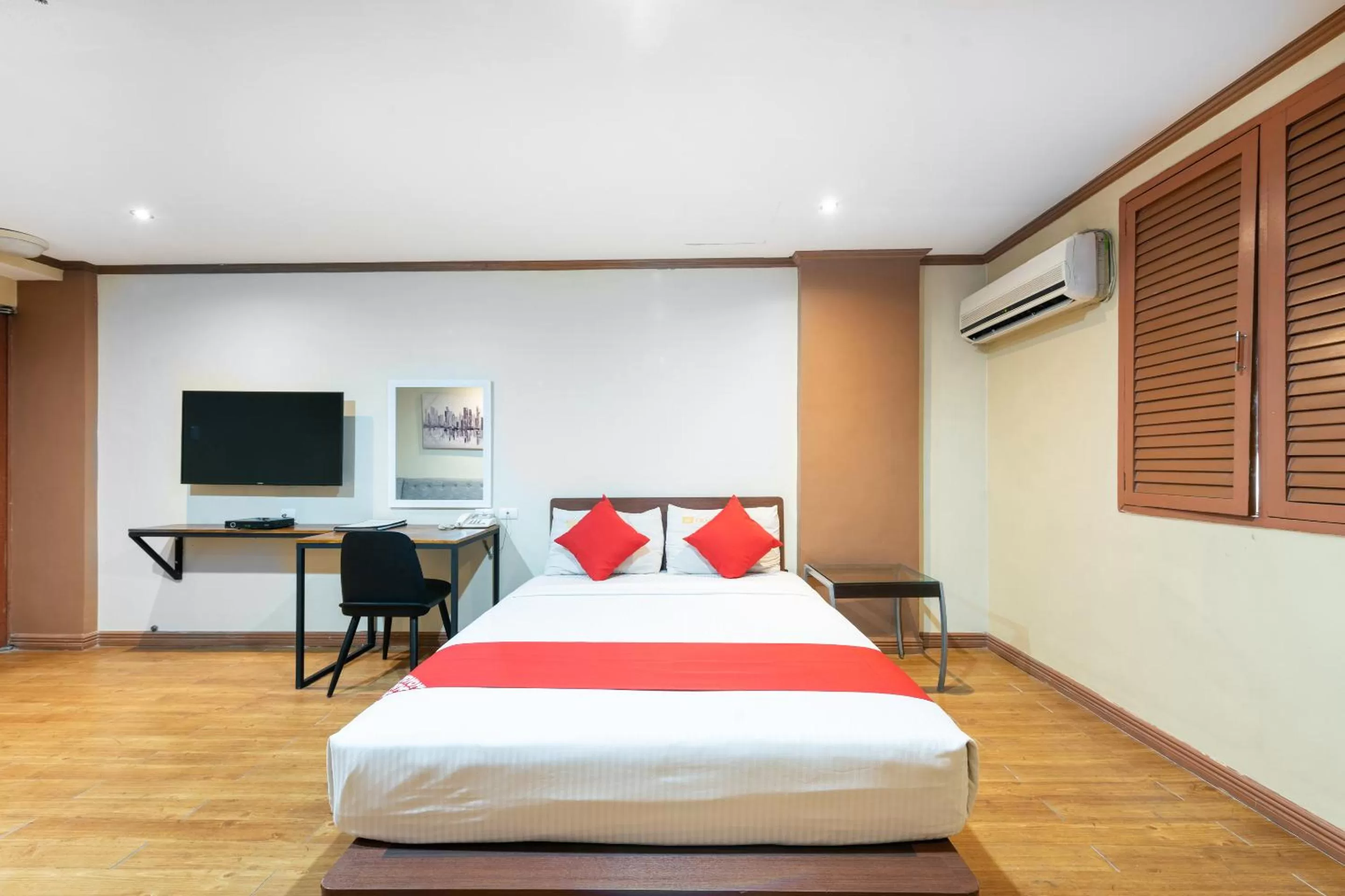 Bedroom, Bed in DG Grami Hotel