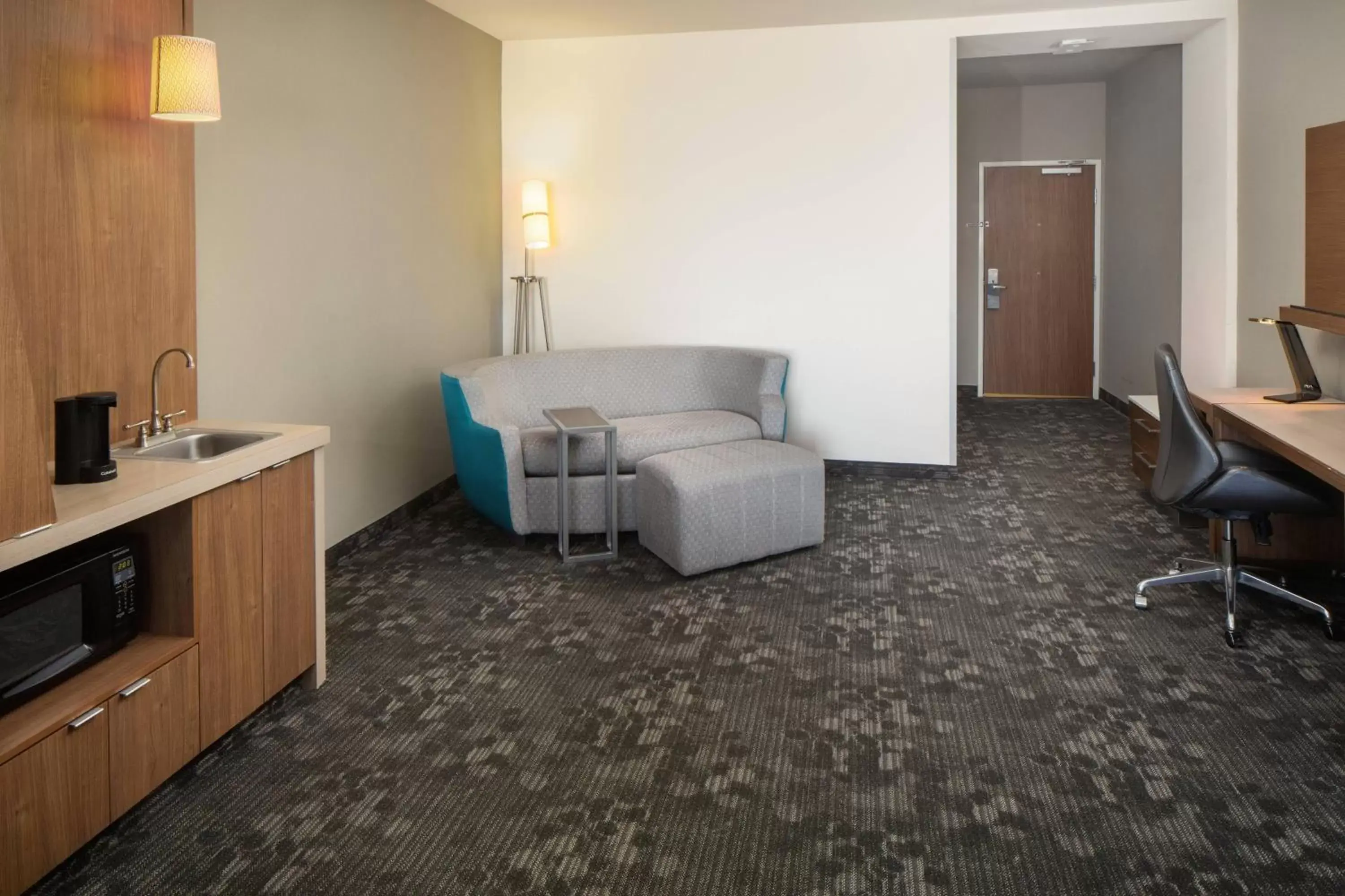 Living room, Seating Area in Courtyard by Marriott Lubbock Downtown/University Area