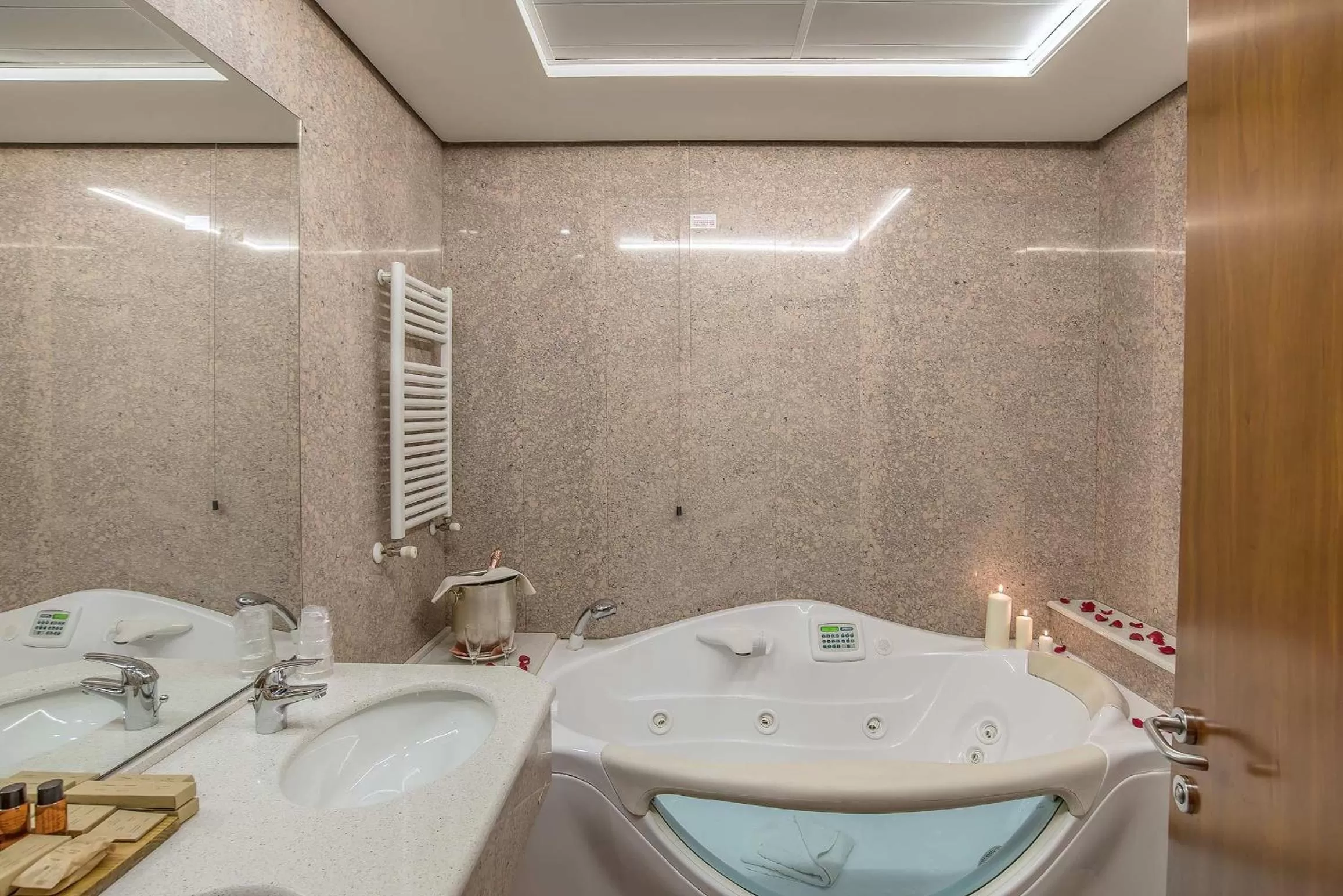 Bathroom in Hotel La Giocca