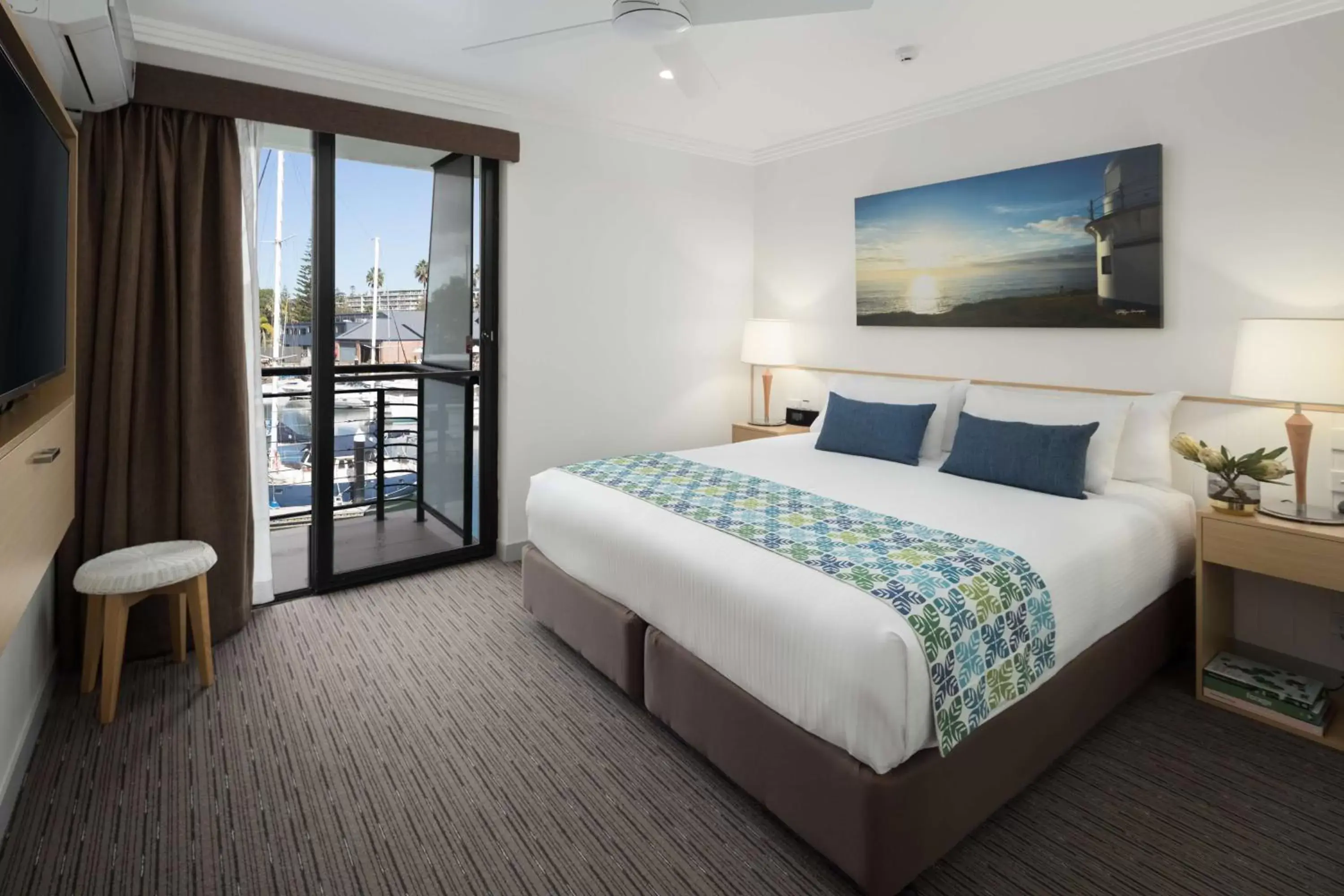 Photo of the whole room, Bed in Sails Port Macquarie by Rydges