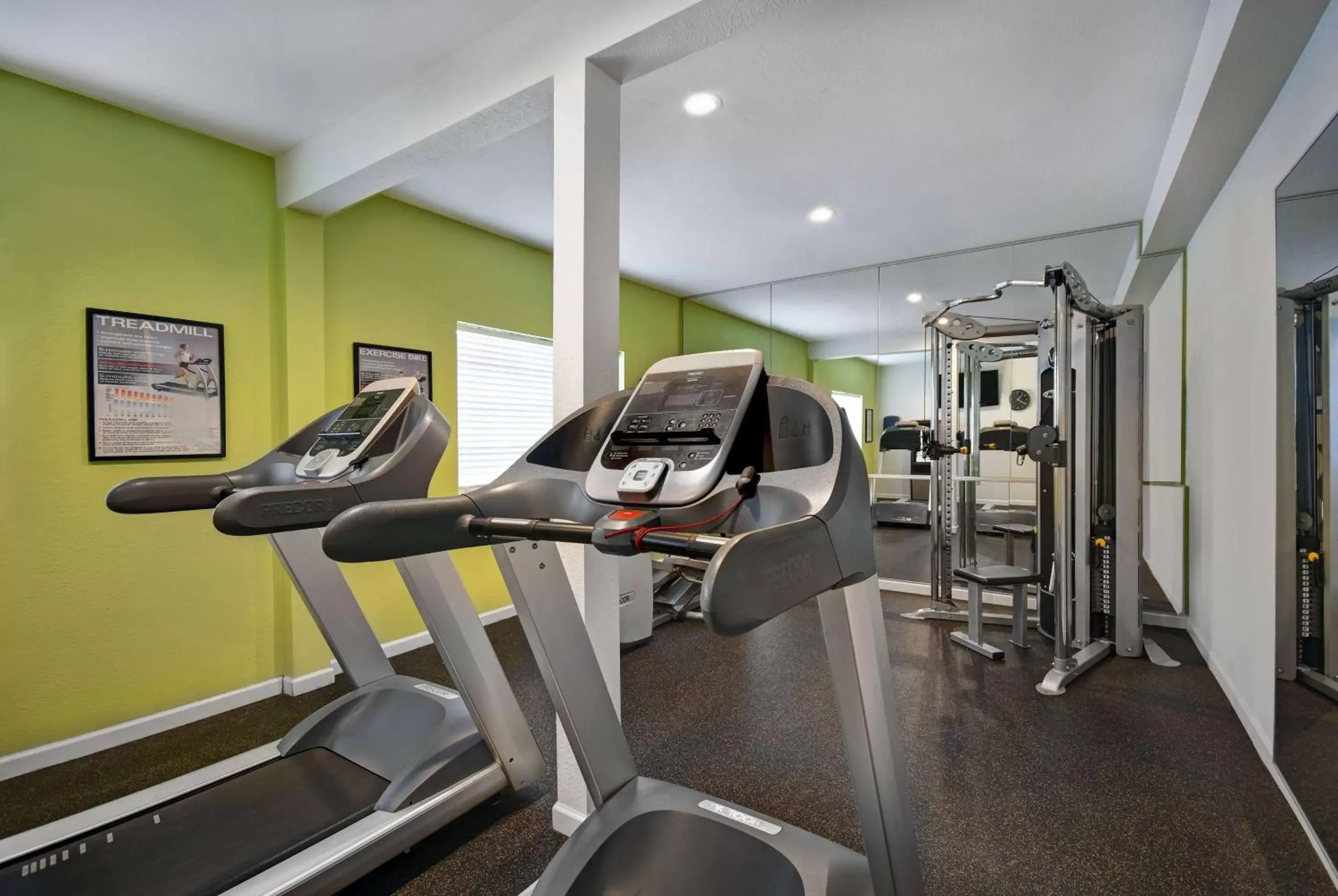 Fitness Center/Facilities in Baymont by Wyndham Houston/Westchase